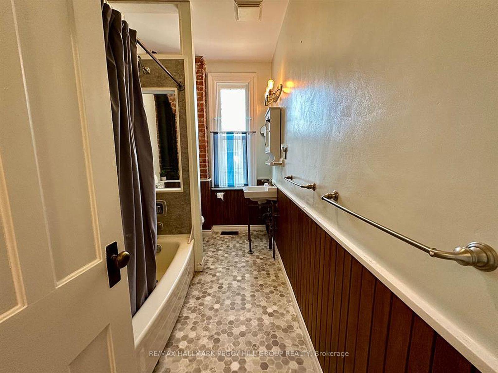 Photo 8 of Unit 3, 44 Toronto Street, Barrie, City Centre — HOMEH