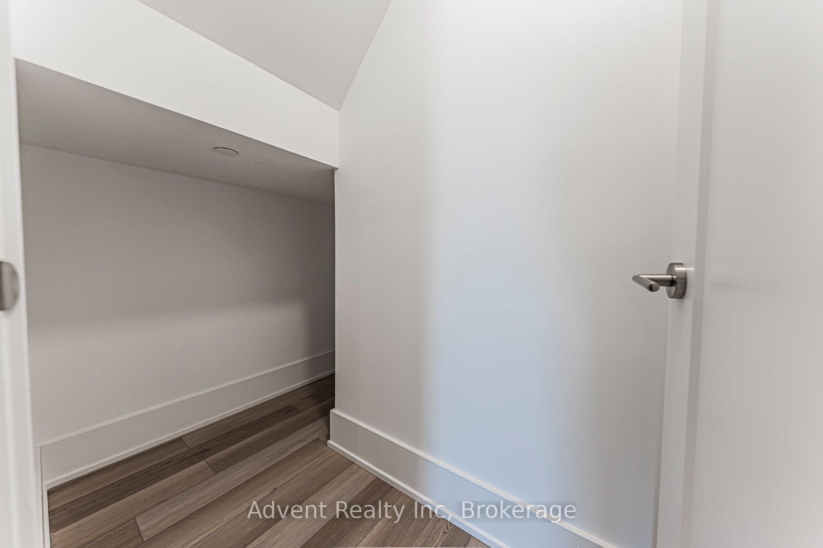 Photo 19 of Unit 111W, 9 Clegg Road, Markham, Unionville — HOMEH