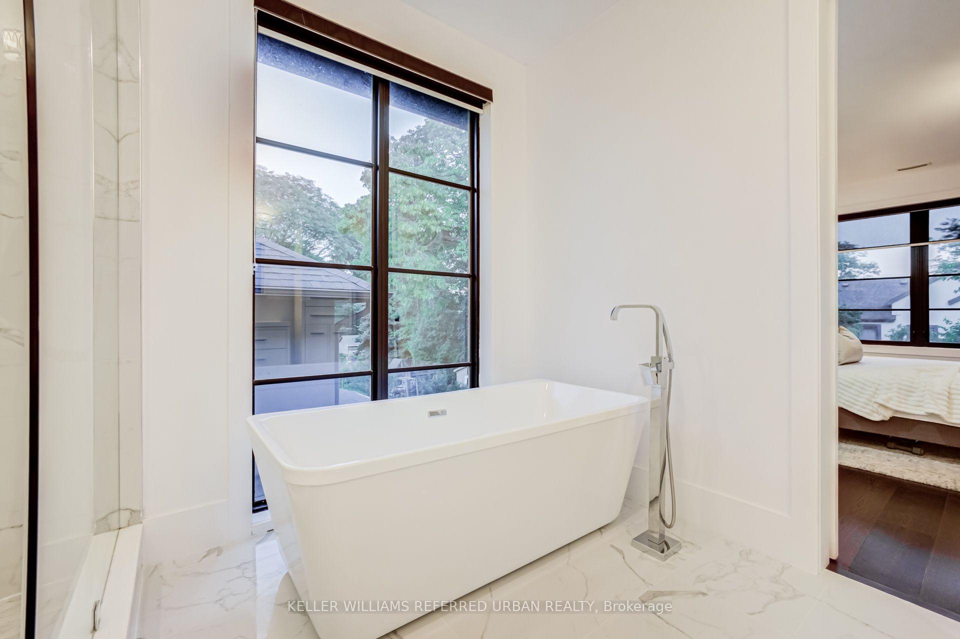 Photo 26 of 57 Ambleside Avenue, Etobicoke, Stonegate-Queensway — HOMEH