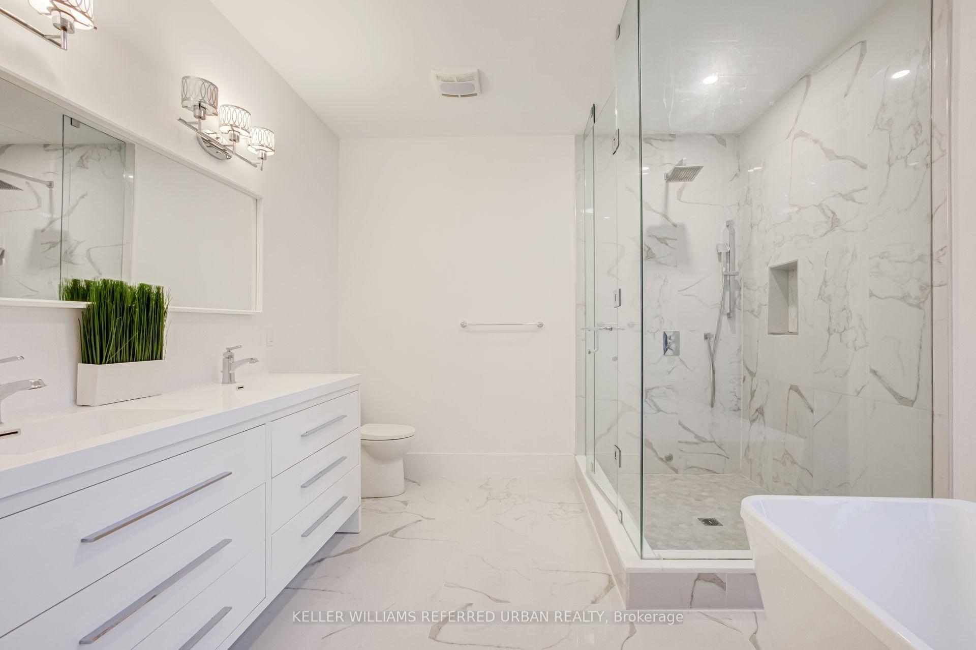 Photo 27 of 57 Ambleside Avenue, Etobicoke, Stonegate-Queensway — HOMEH
