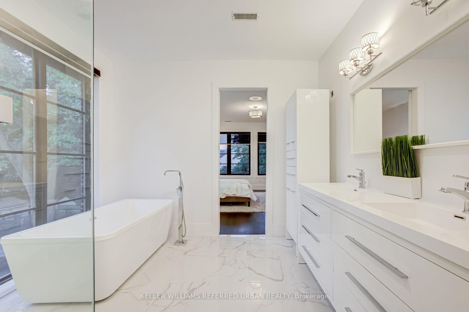 Photo 29 of 57 Ambleside Avenue, Etobicoke, Stonegate-Queensway — HOMEH