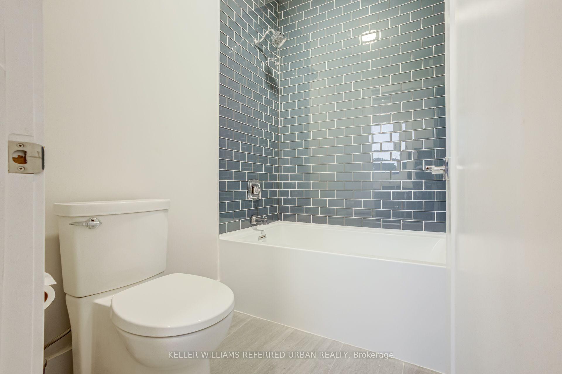 Photo 39 of 57 Ambleside Avenue, Etobicoke, Stonegate-Queensway — HOMEH