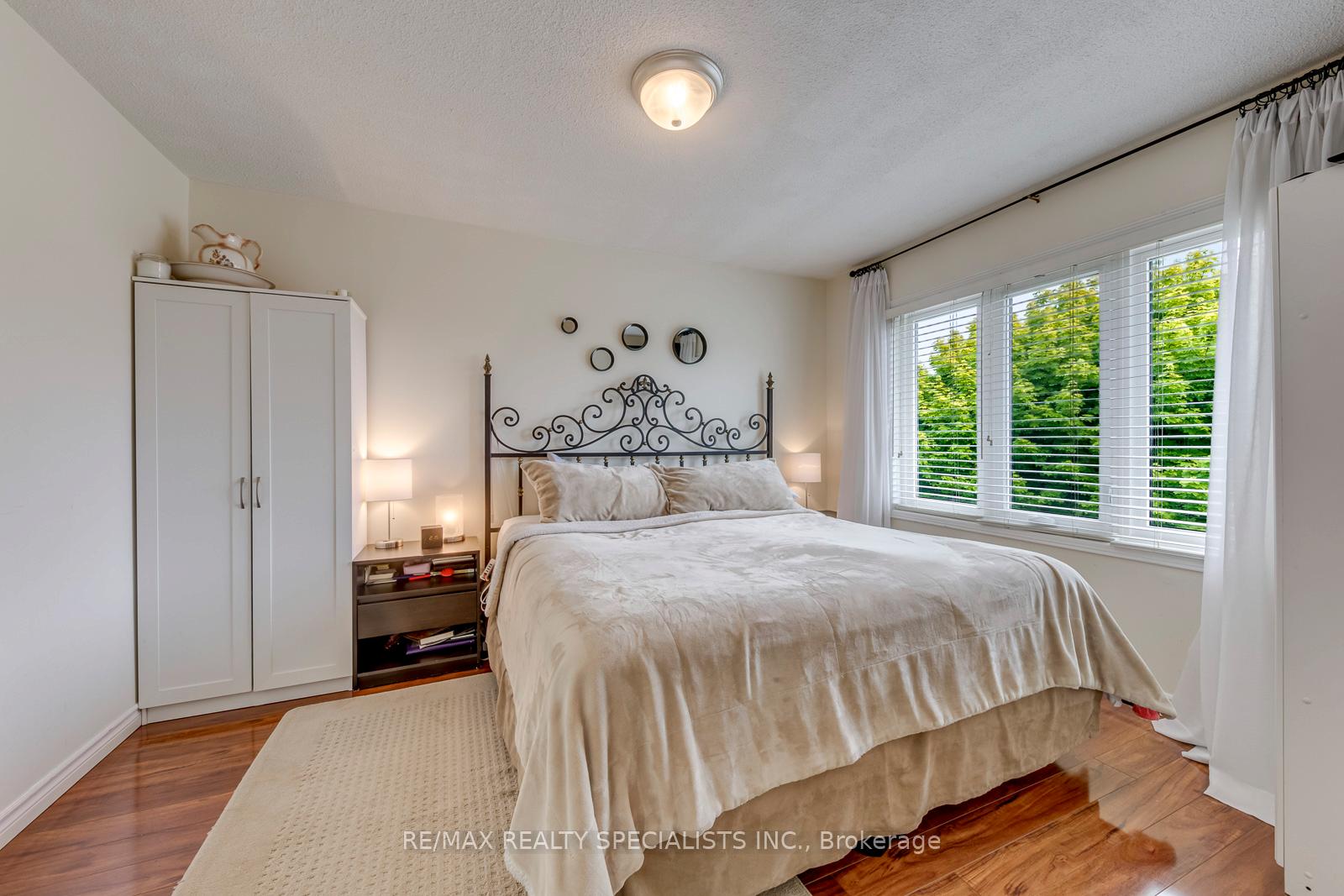 Photo 23 of 40 Mannel Crescent, Brampton, Fletcher's West — HOMEH