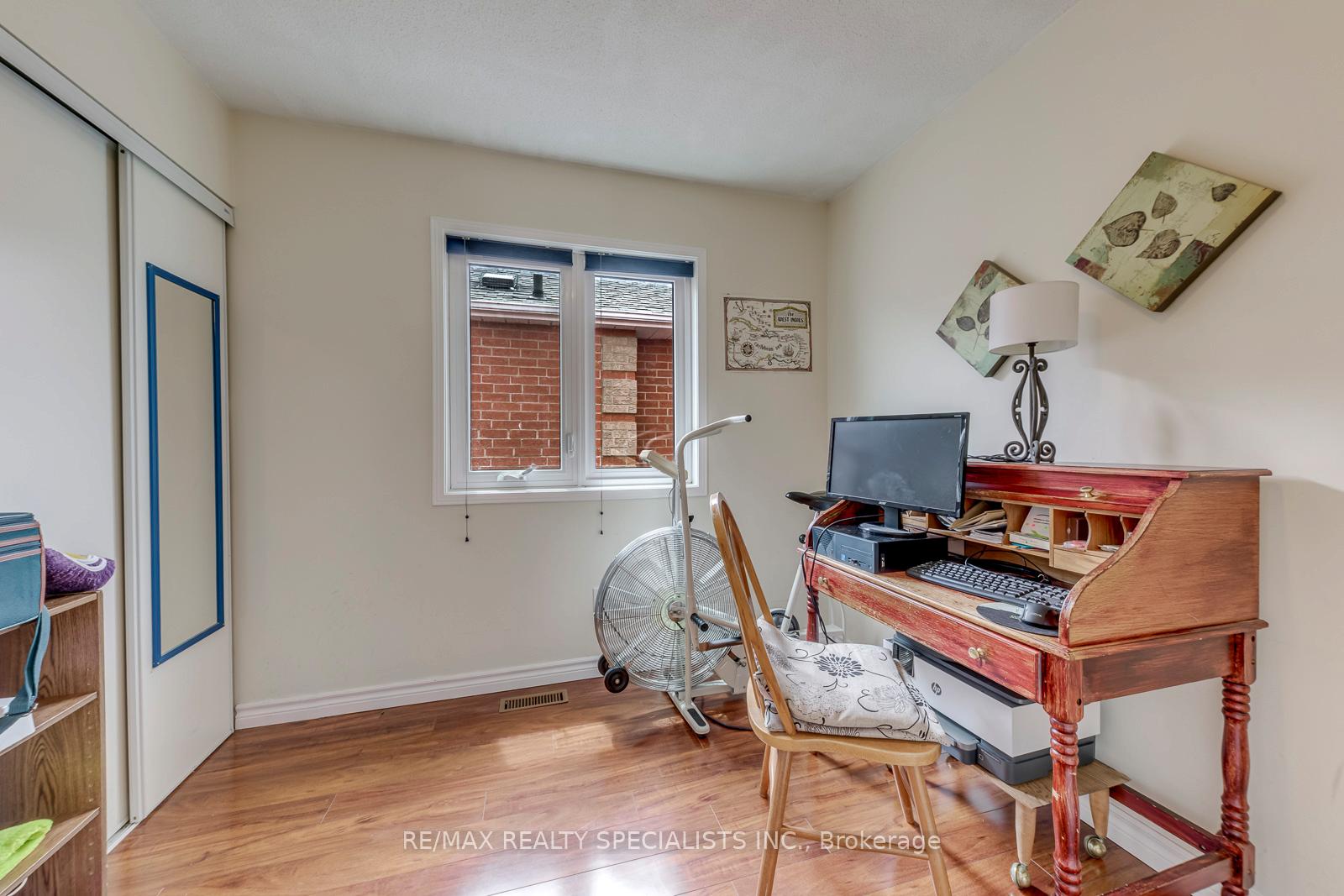 Photo 25 of 40 Mannel Crescent, Brampton, Fletcher's West — HOMEH