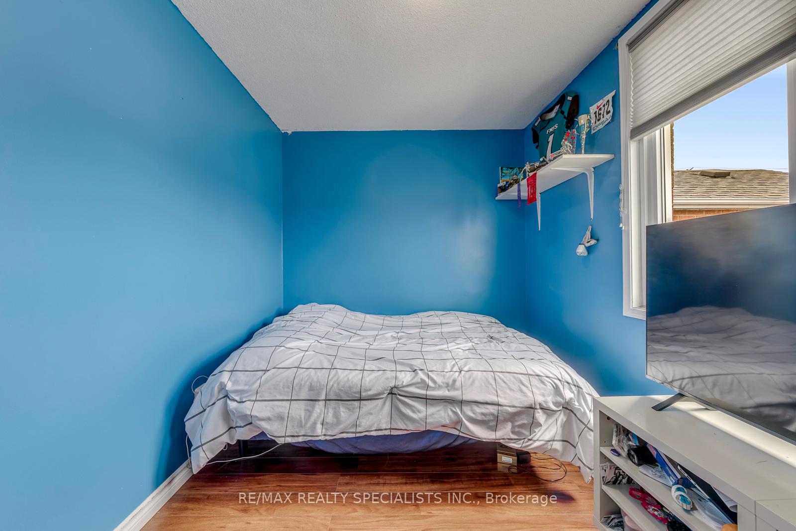 Photo 28 of 40 Mannel Crescent, Brampton, Fletcher's West — HOMEH
