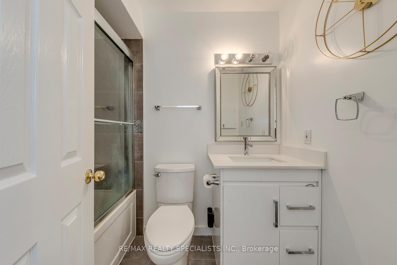 Photo 29 of 40 Mannel Crescent, Brampton, Fletcher's West — HOMEH