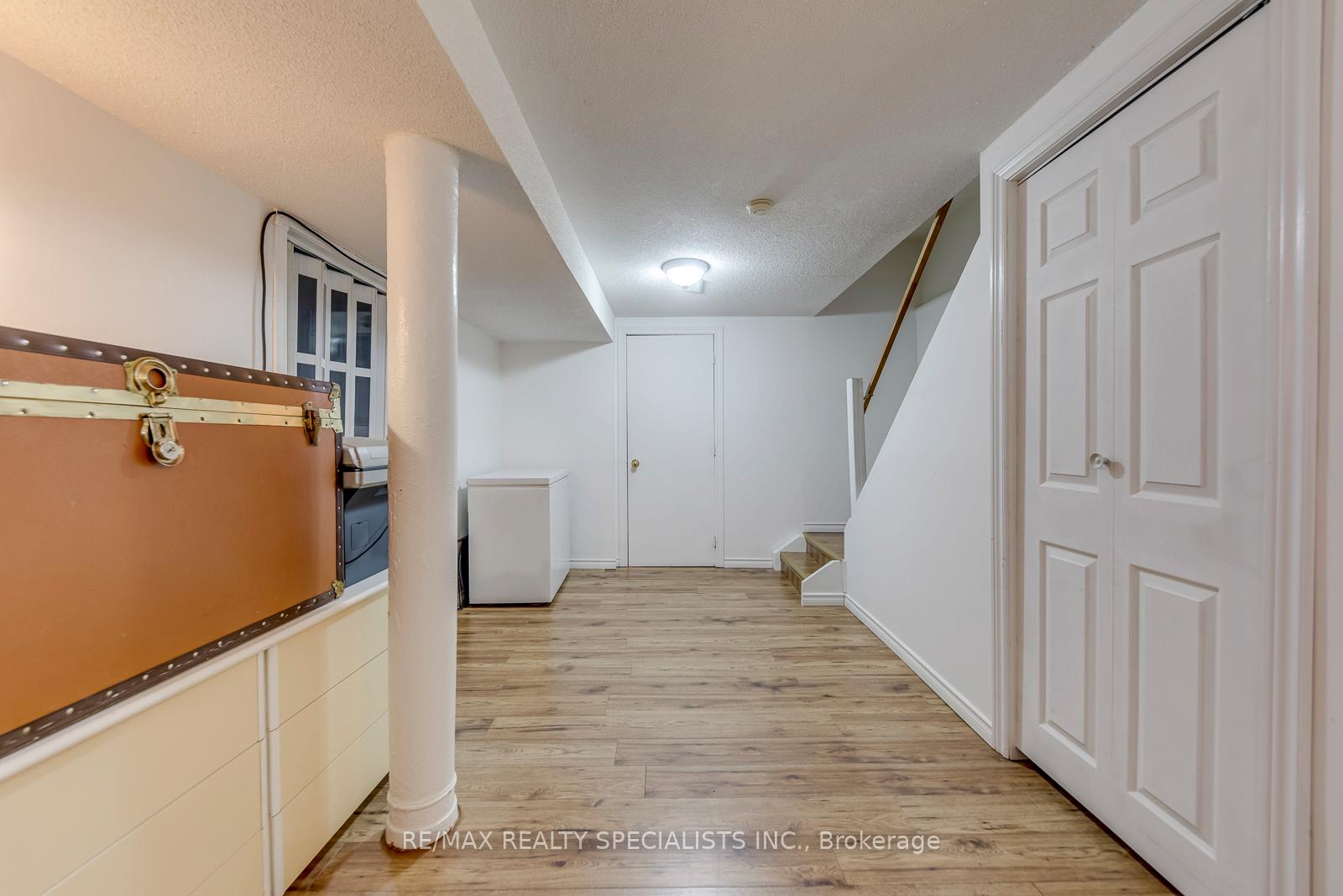 Photo 32 of 40 Mannel Crescent, Brampton, Fletcher's West — HOMEH