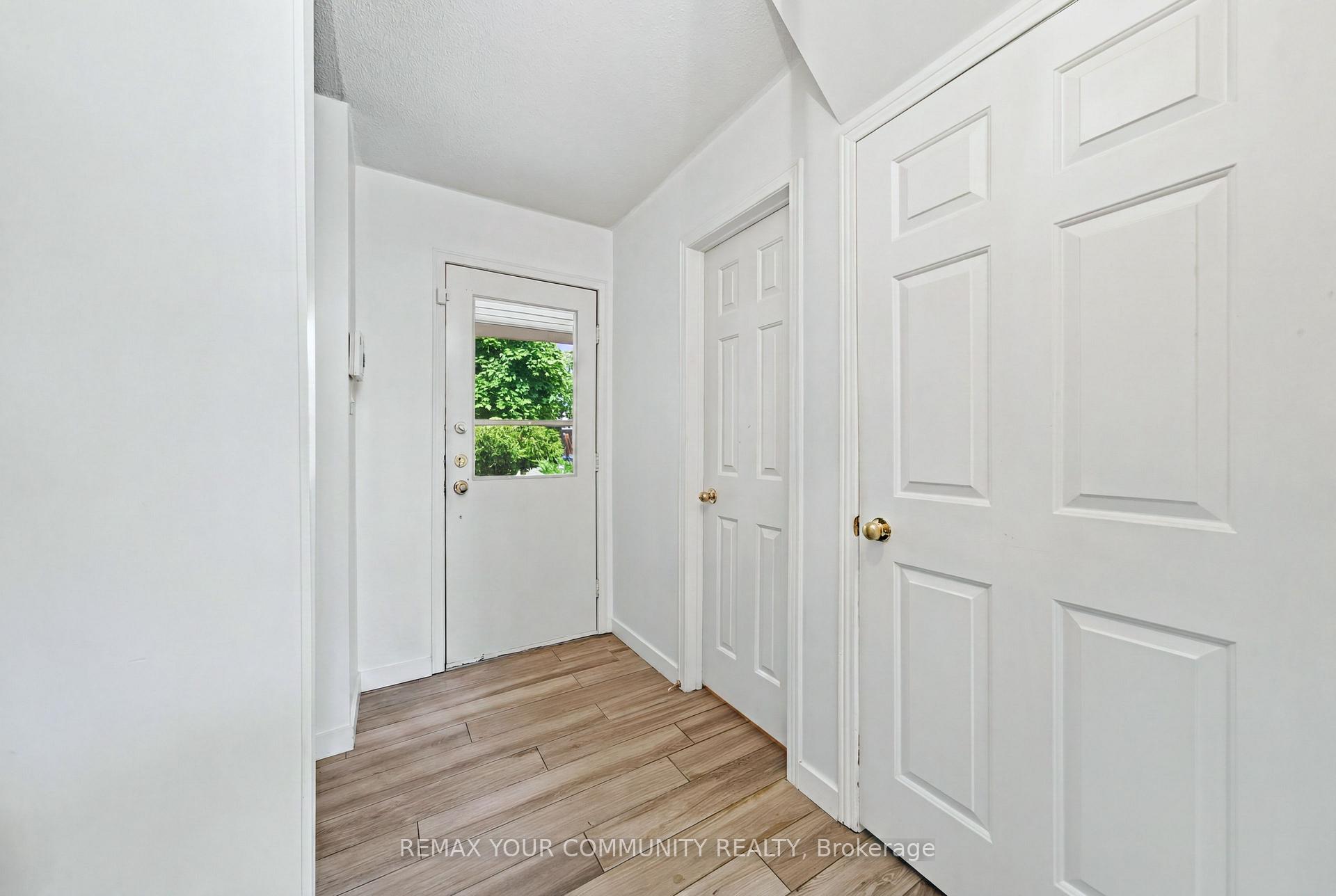 Photo 4 of 37 Longbow Square, Scarborough, Steeles — HOMEH