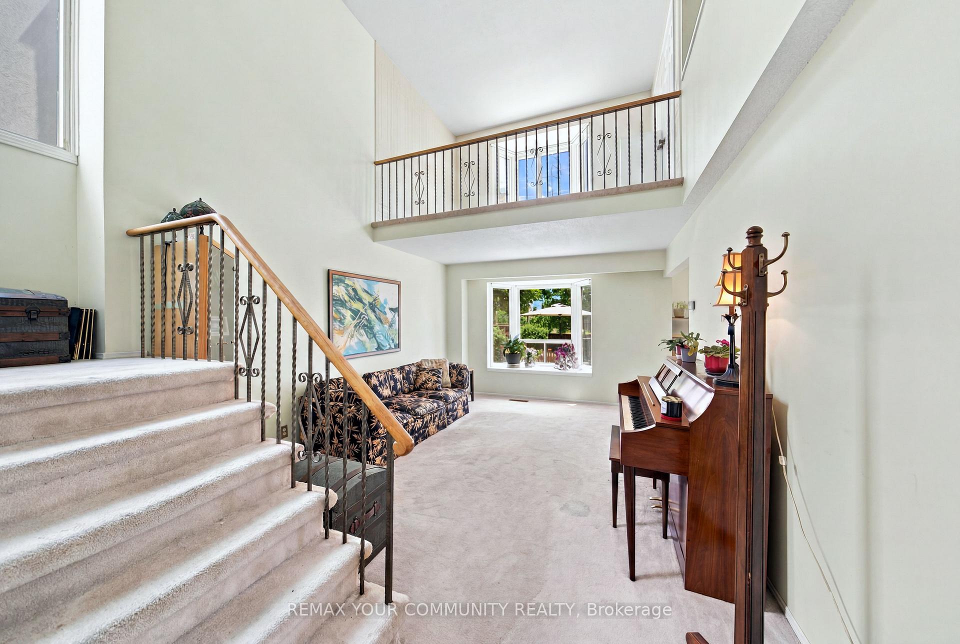 Photo 5 of 37 Longbow Square, Scarborough, Steeles — HOMEH