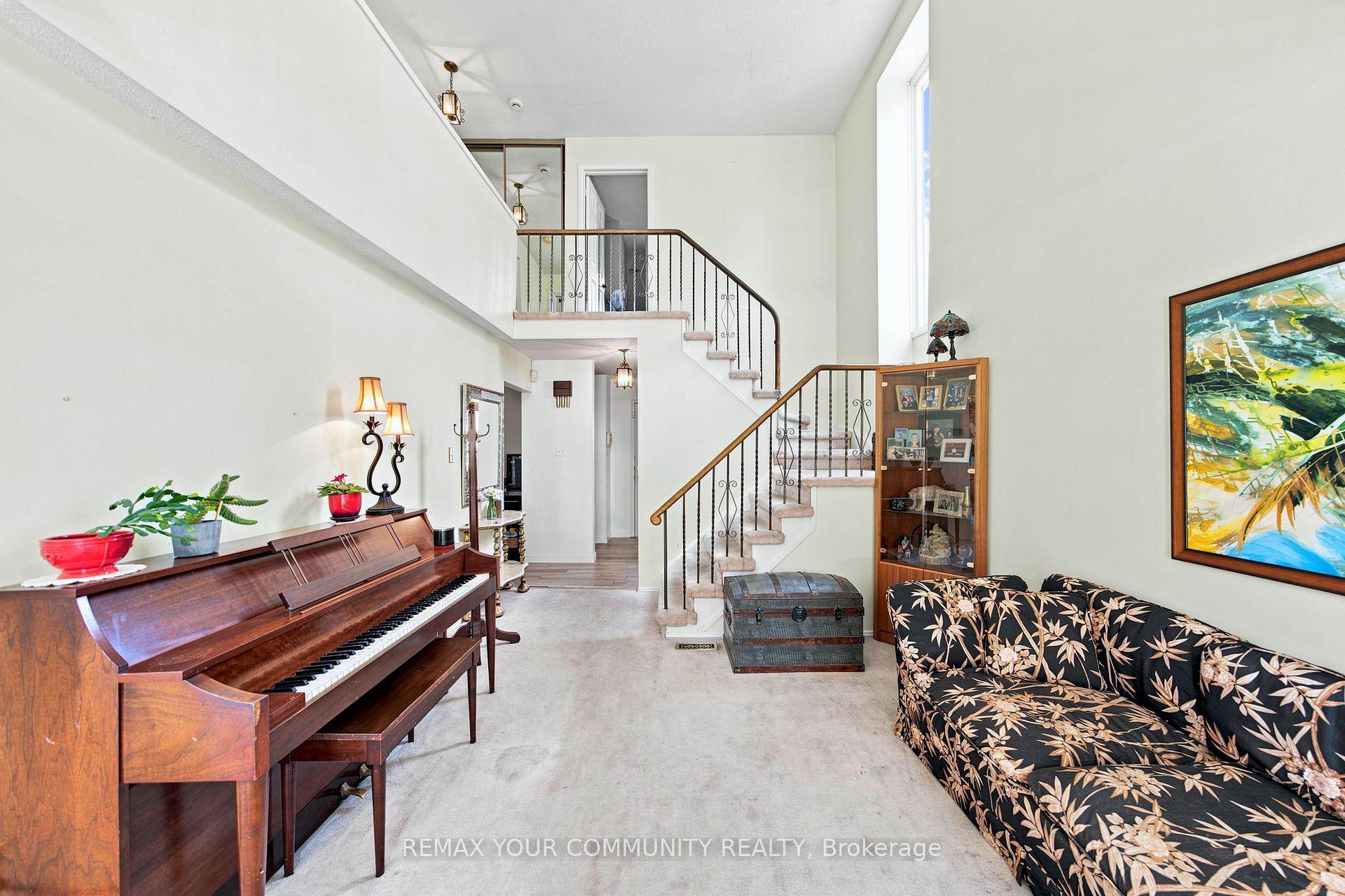 Photo 9 of 37 Longbow Square, Scarborough, Steeles — HOMEH