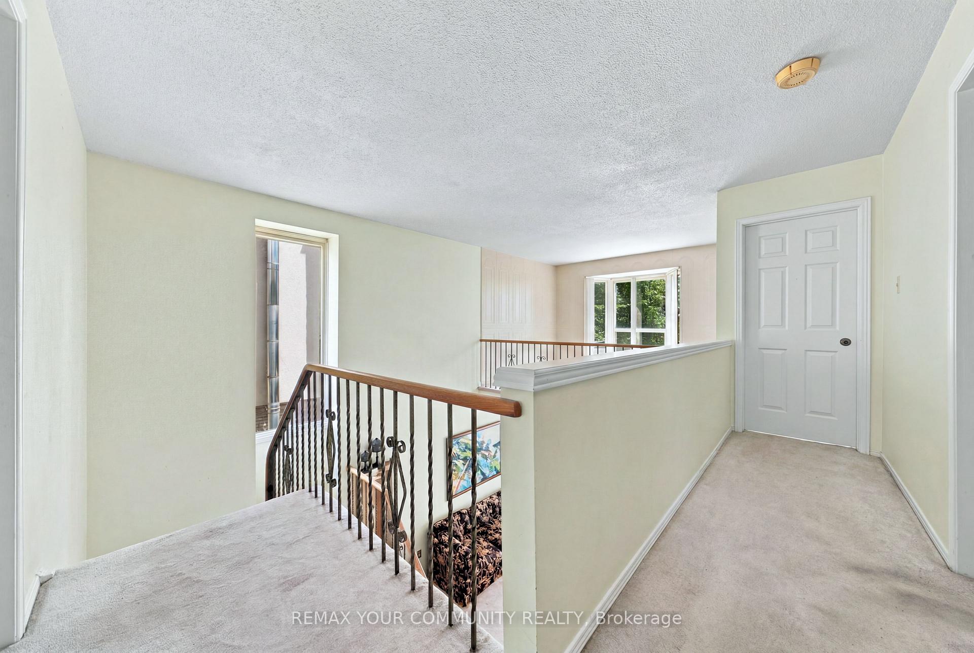 Photo 23 of 37 Longbow Square, Scarborough, Steeles — HOMEH