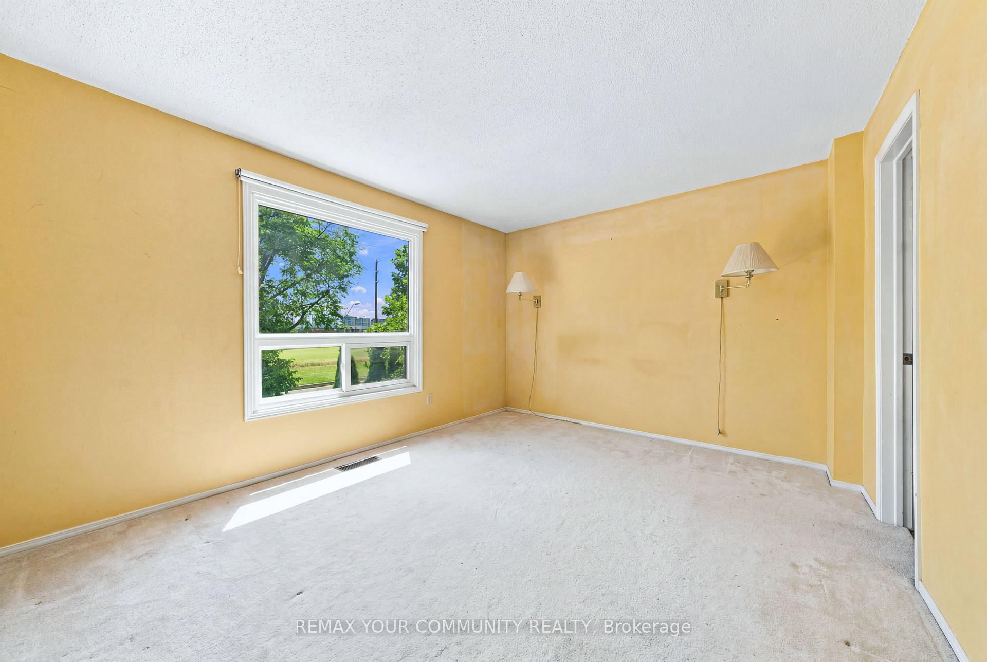 Photo 24 of 37 Longbow Square, Scarborough, Steeles — HOMEH