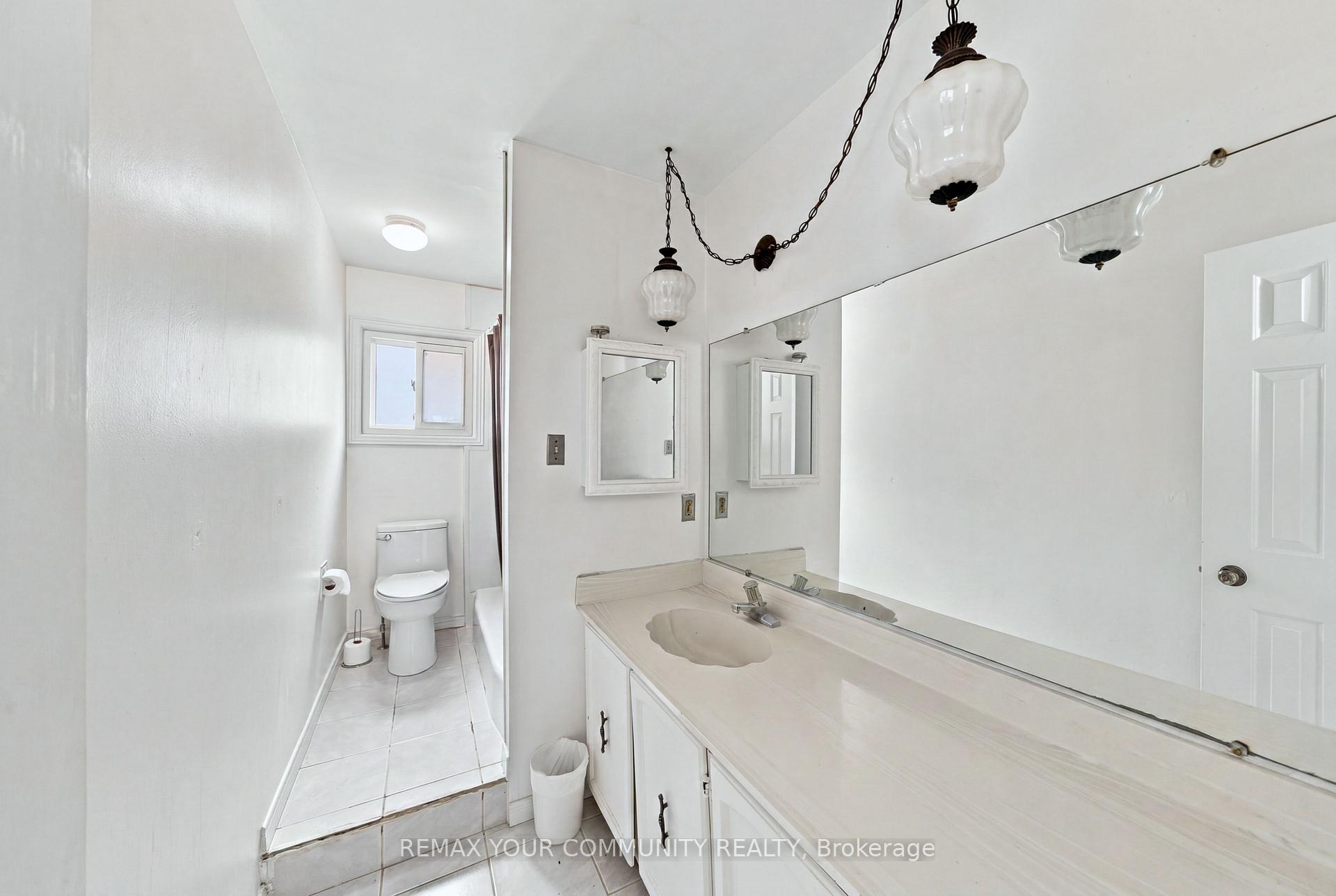 Photo 29 of 37 Longbow Square, Scarborough, Steeles — HOMEH