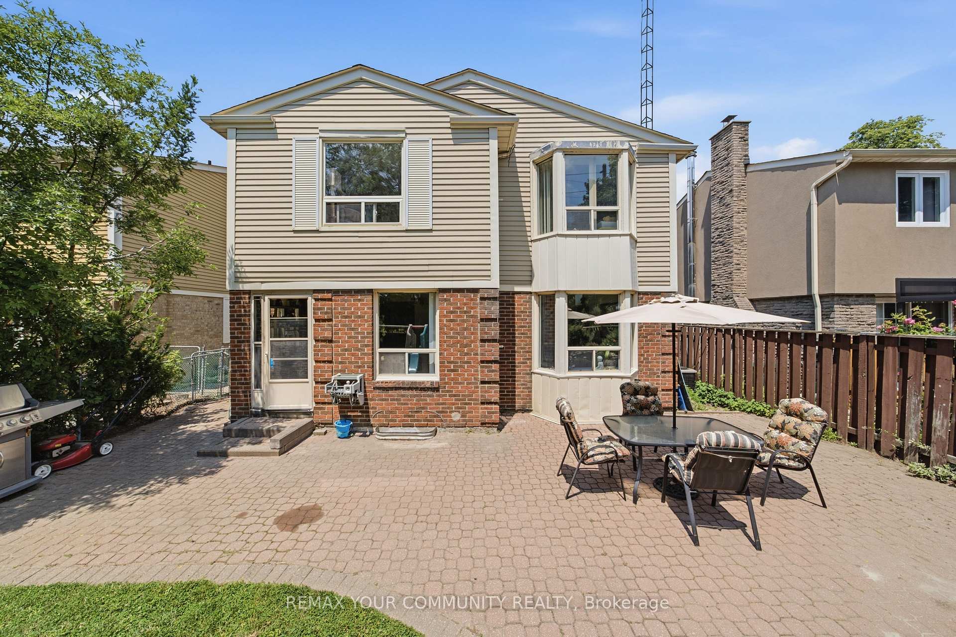 Photo 42 of 37 Longbow Square, Scarborough, Steeles — HOMEH