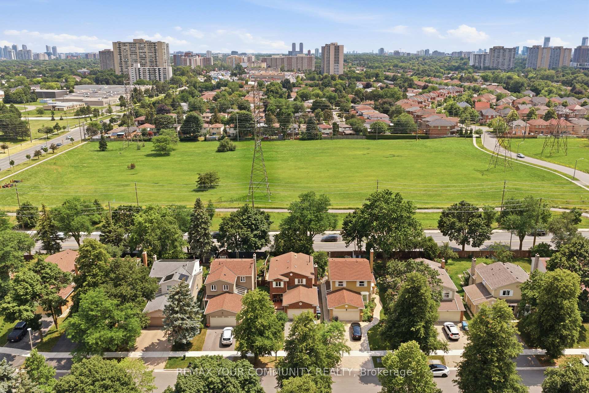 Photo 43 of 37 Longbow Square, Scarborough, Steeles — HOMEH