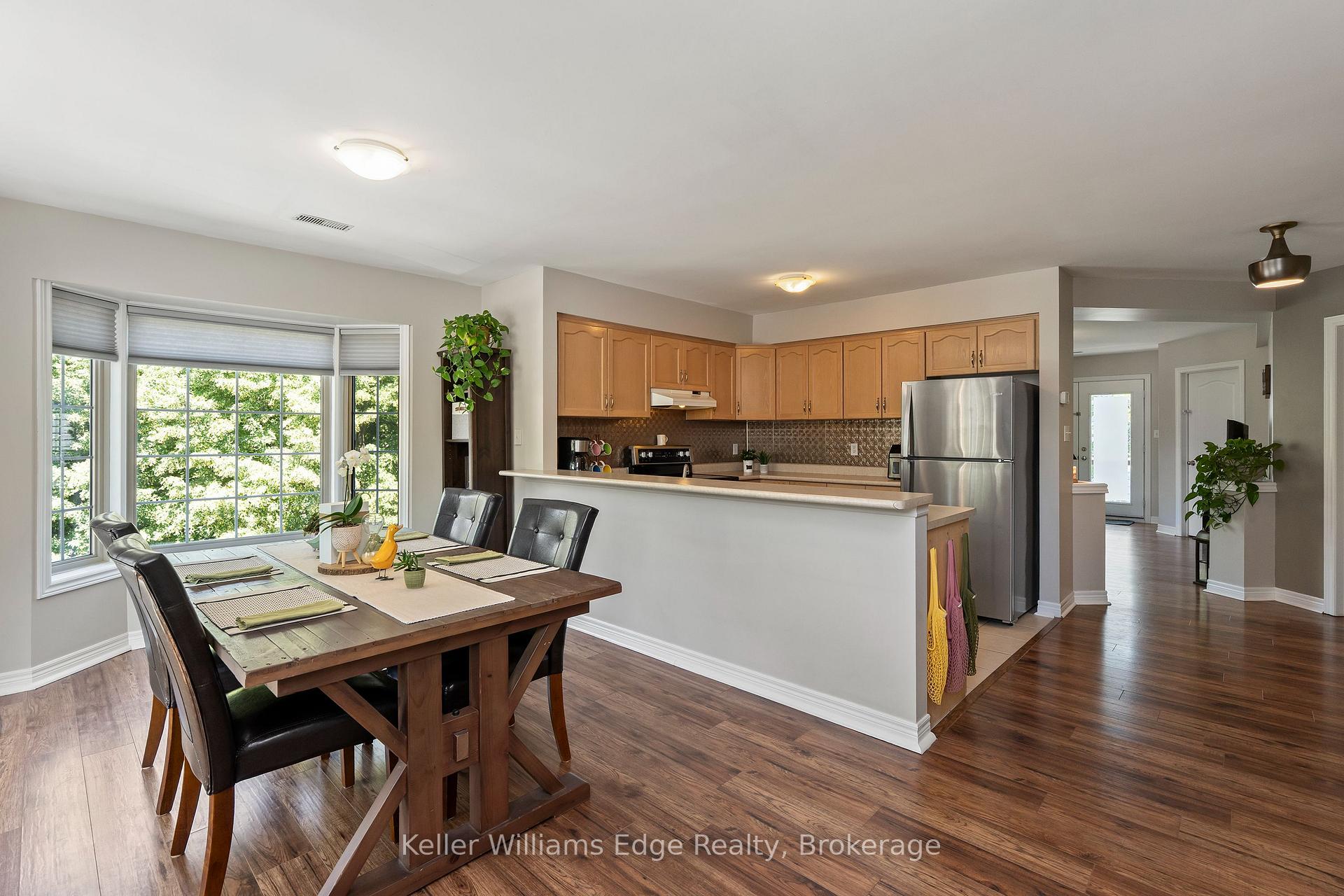 Photo 3 of Unit 8, 705 Cumberland Avenue, Burlington, Roseland — HOMEH