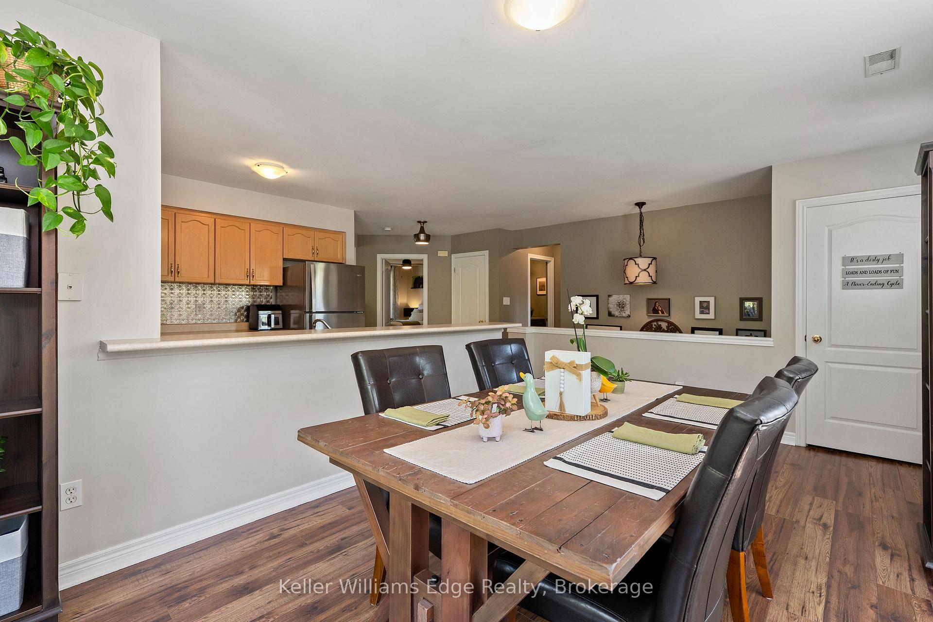 Photo 12 of Unit 8, 705 Cumberland Avenue, Burlington, Roseland — HOMEH
