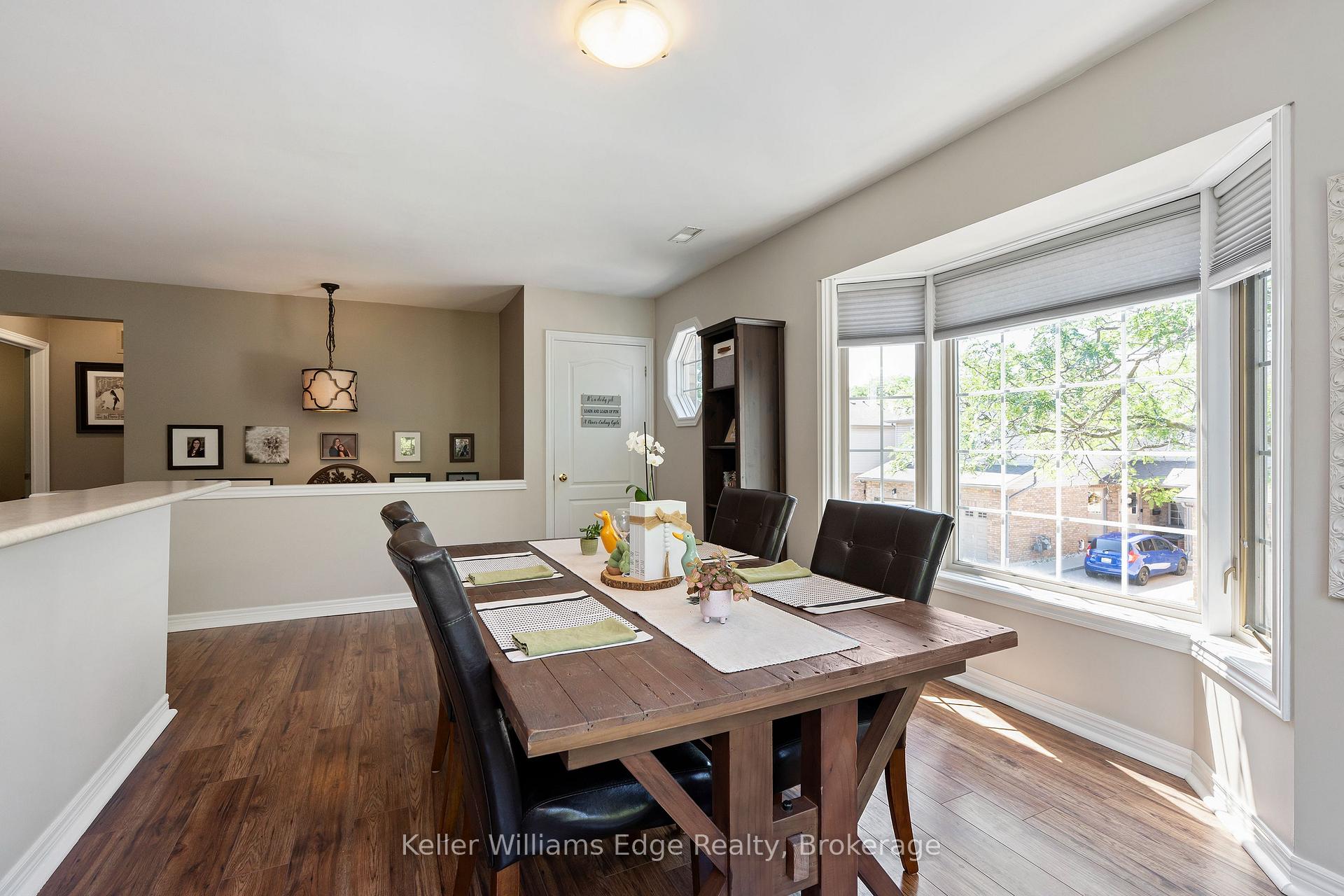 Photo 13 of Unit 8, 705 Cumberland Avenue, Burlington, Roseland — HOMEH