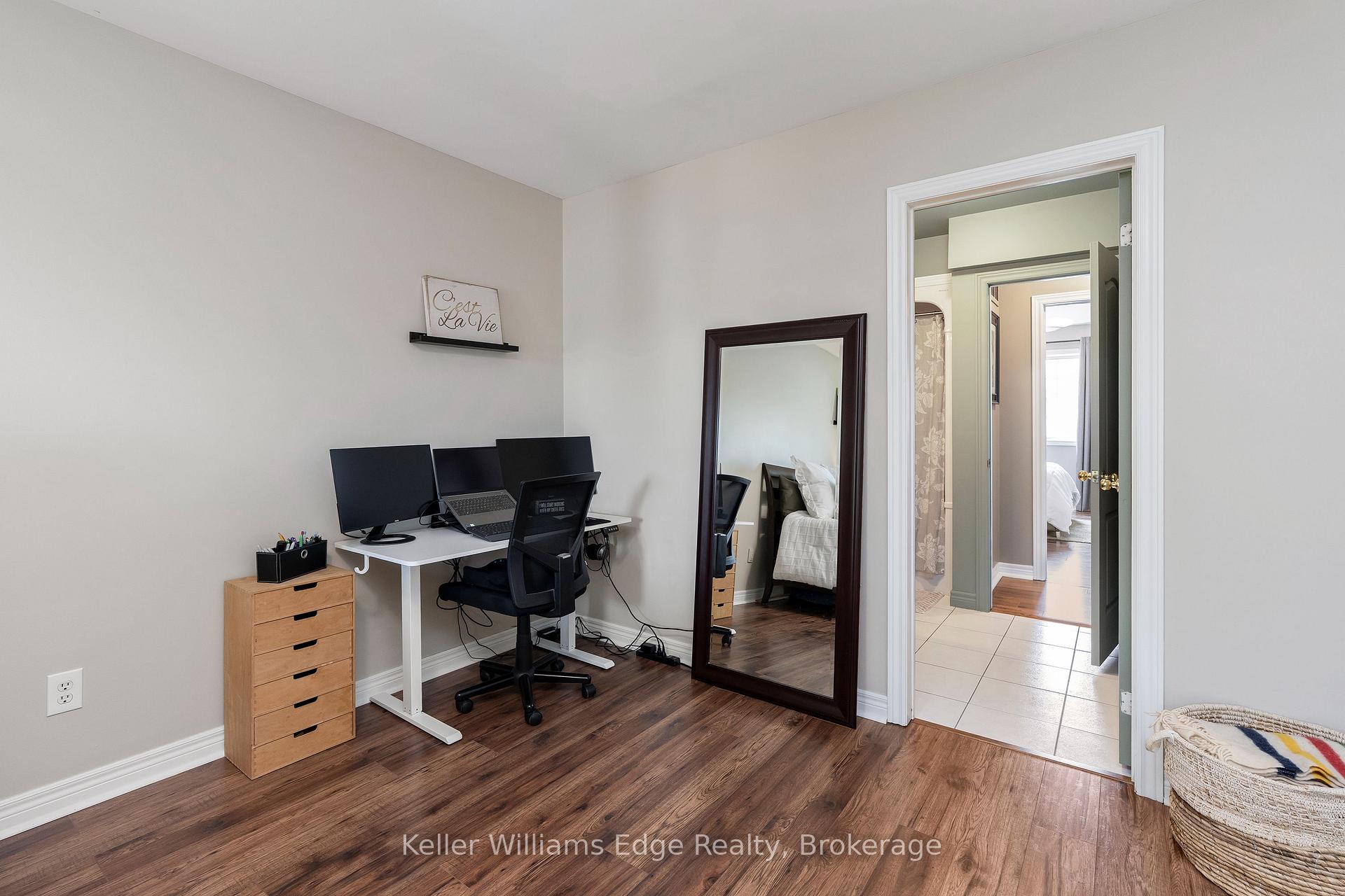 Photo 26 of Unit 8, 705 Cumberland Avenue, Burlington, Roseland — HOMEH