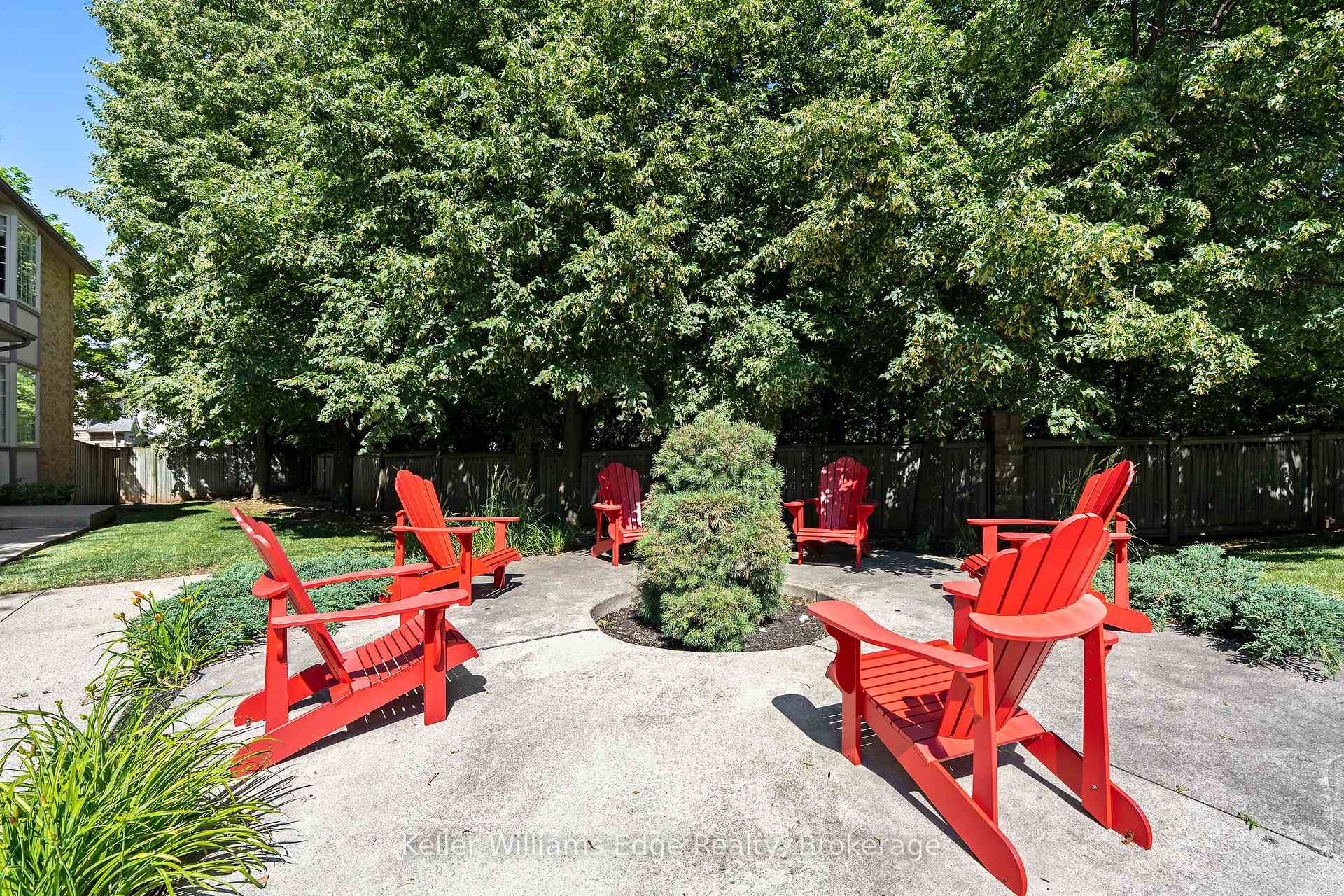 Photo 35 of Unit 8, 705 Cumberland Avenue, Burlington, Roseland — HOMEH