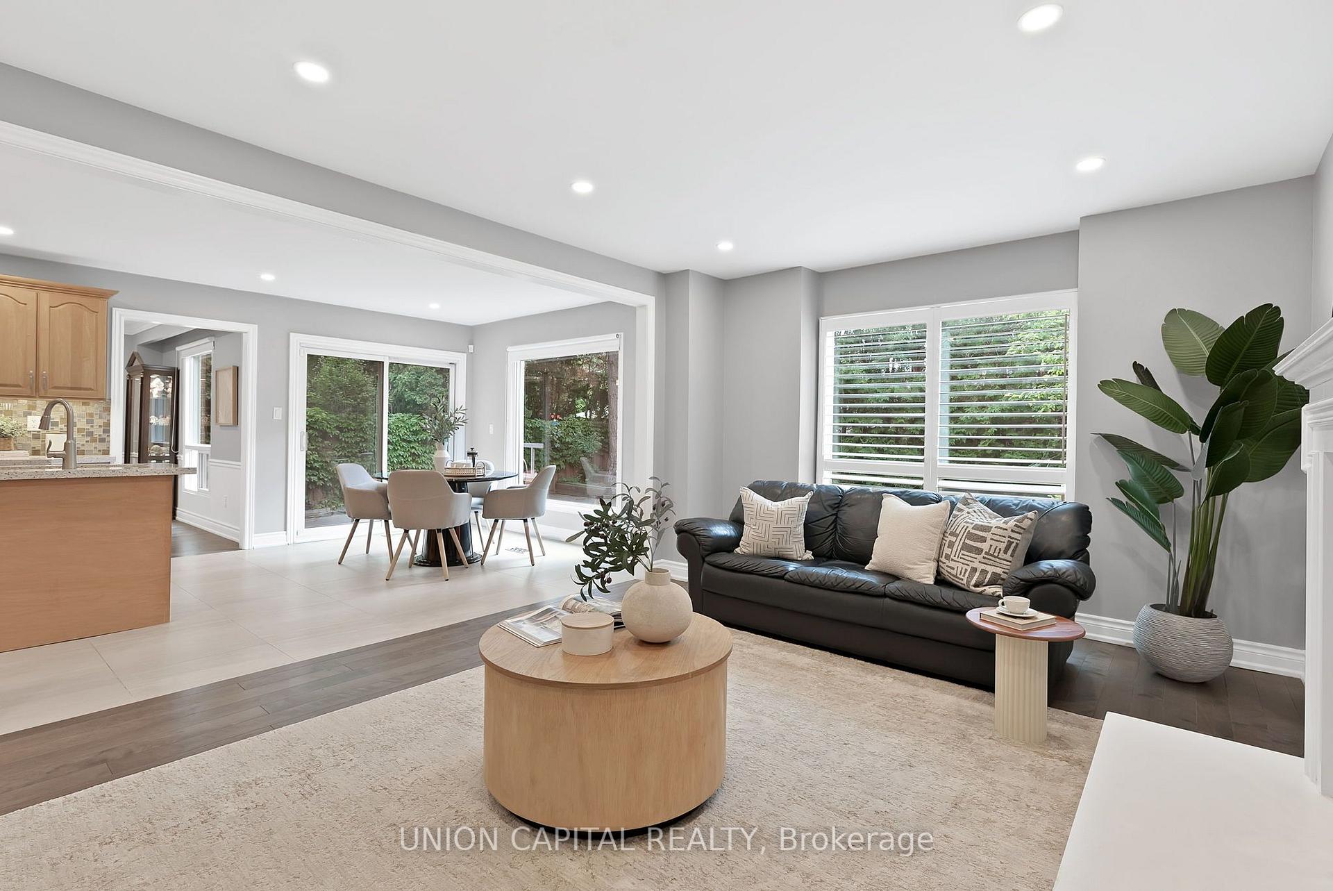 Photo 17 of 35 Mccarty Crescent, Markham, Markham Village — HOMEH