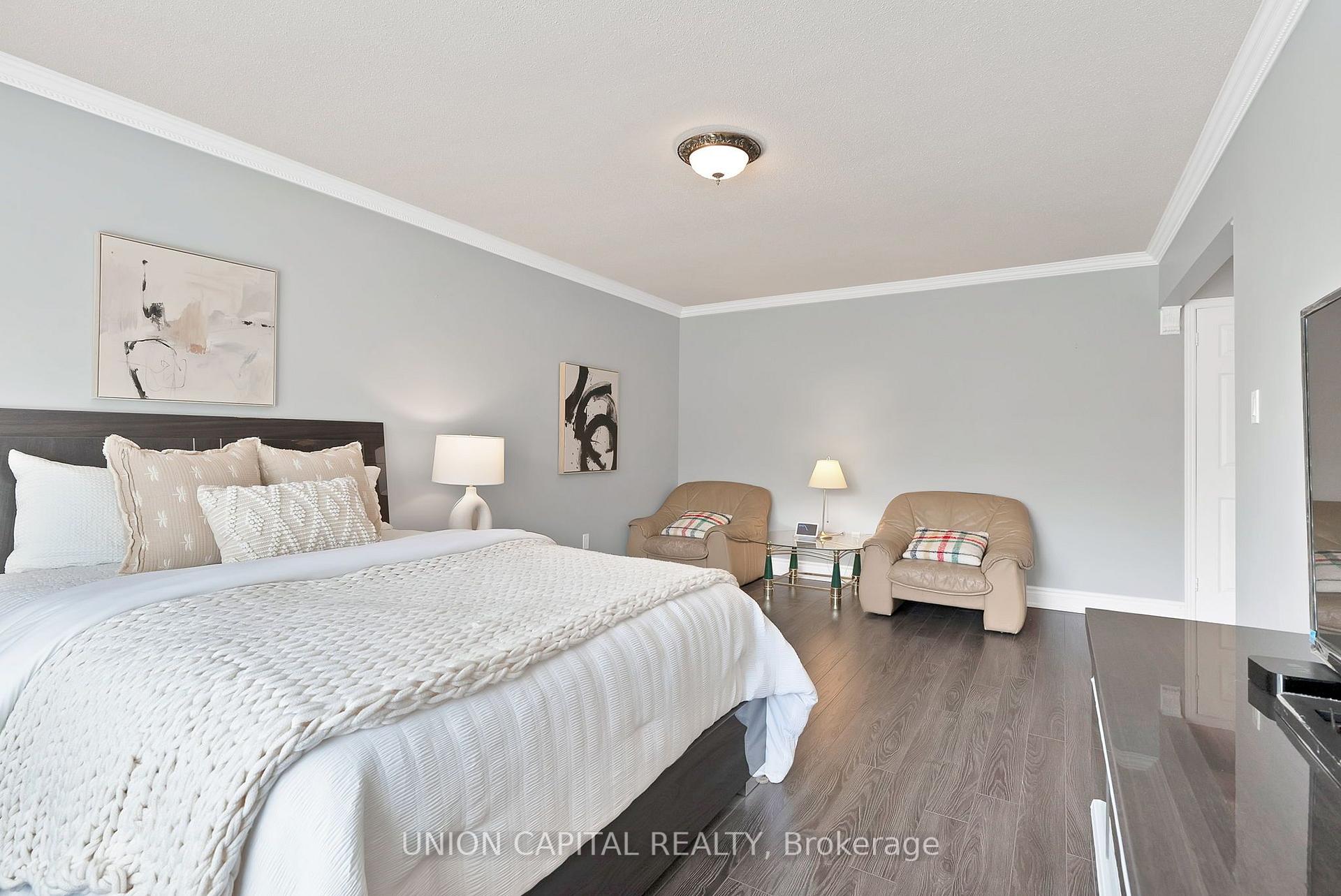 Photo 24 of 35 Mccarty Crescent, Markham, Markham Village — HOMEH