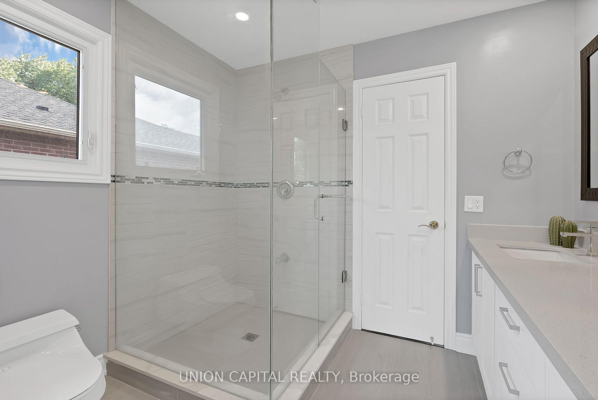 Photo 34 of 35 Mccarty Crescent, Markham, Markham Village — HOMEH