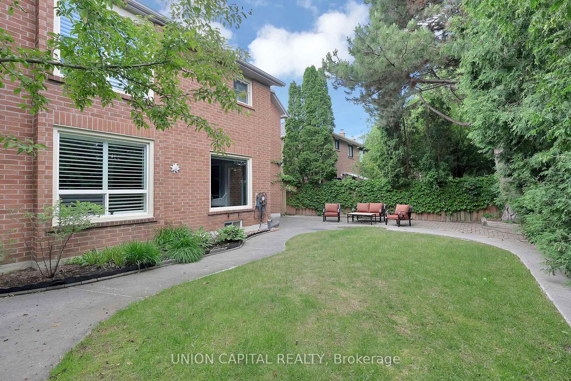 Photo 46 of 35 Mccarty Crescent, Markham, Markham Village — HOMEH