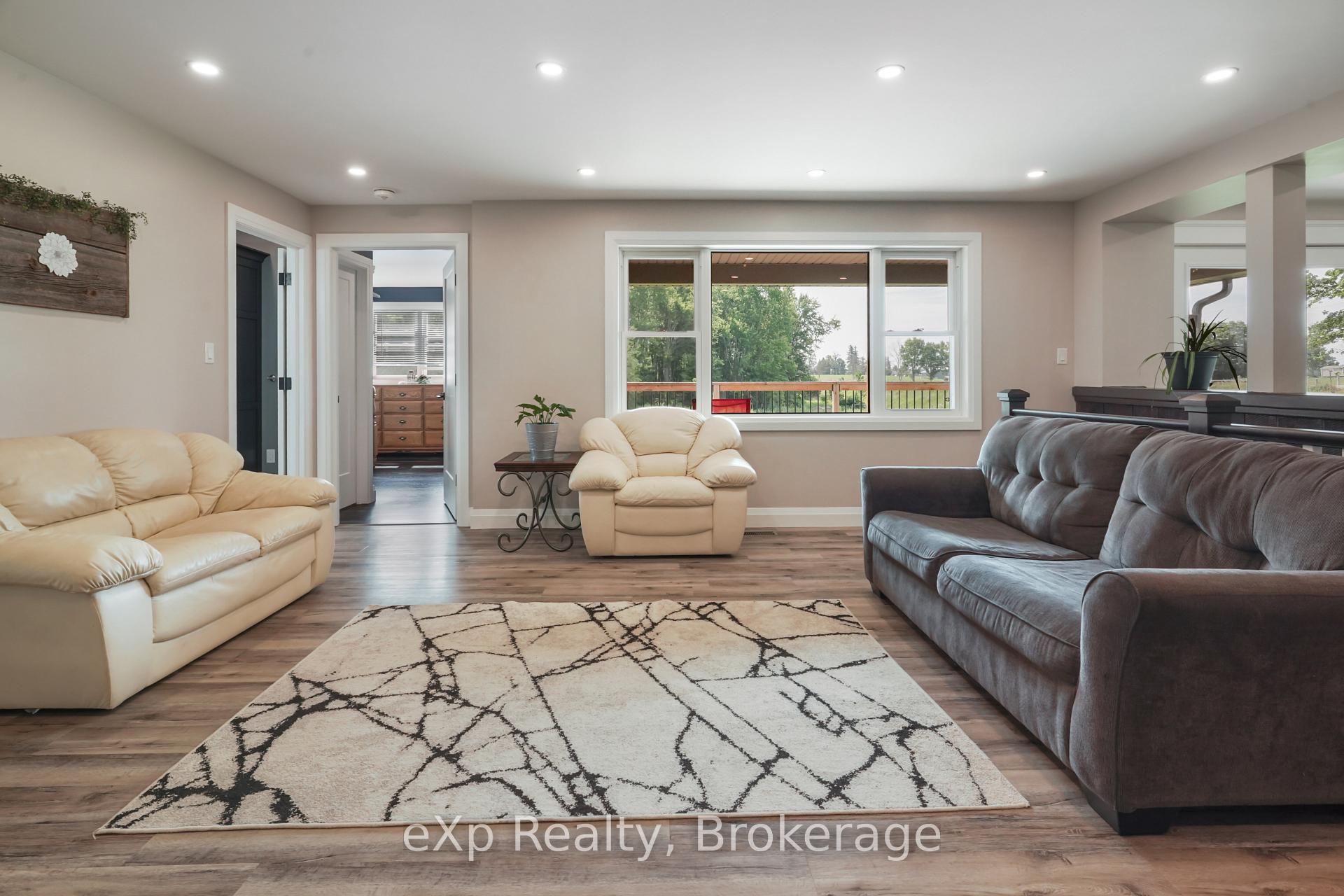 Photo 8 of 44032 Amberley Road, Howick — HOMEH