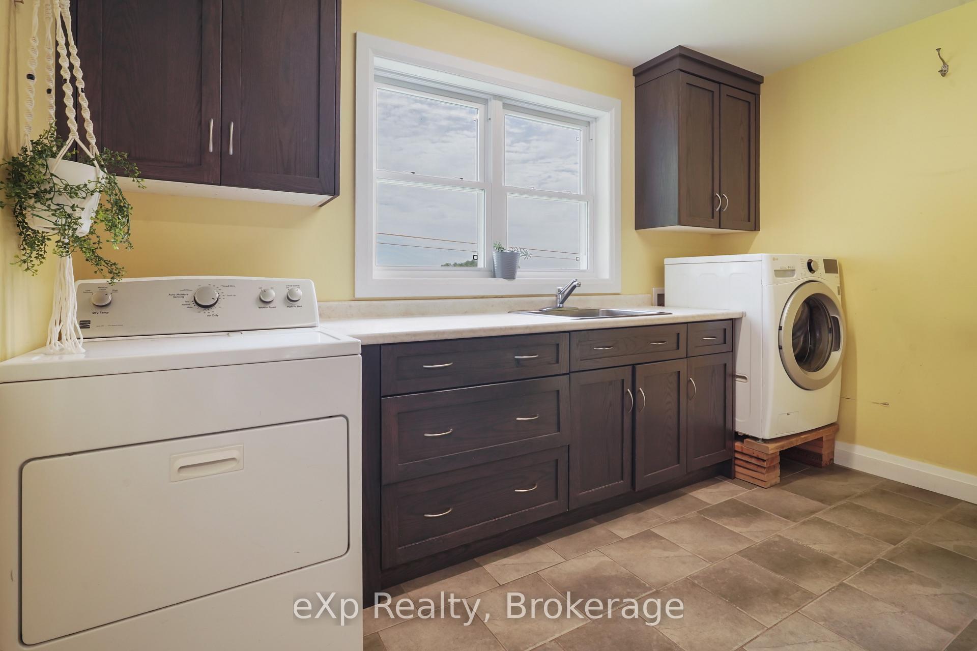 Photo 14 of 44032 Amberley Road, Howick — HOMEH
