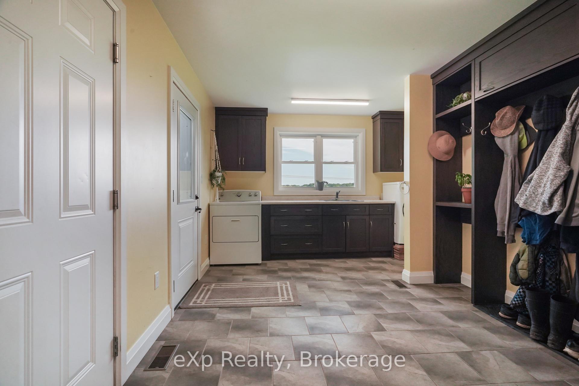 Photo 15 of 44032 Amberley Road, Howick — HOMEH
