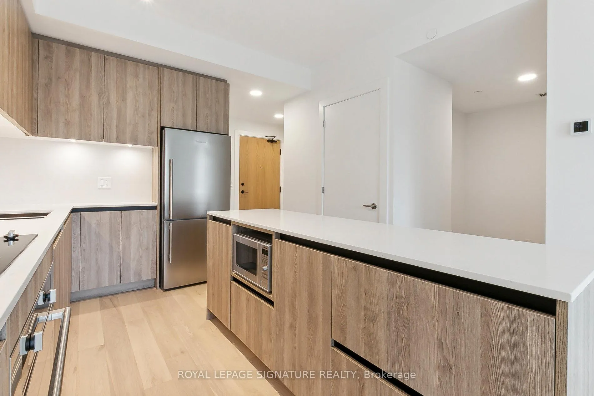 Photo 9 of Unit D-329, 8 Beverley Glen Boulevard, Vaughan, Beverley Glen — HOMEH