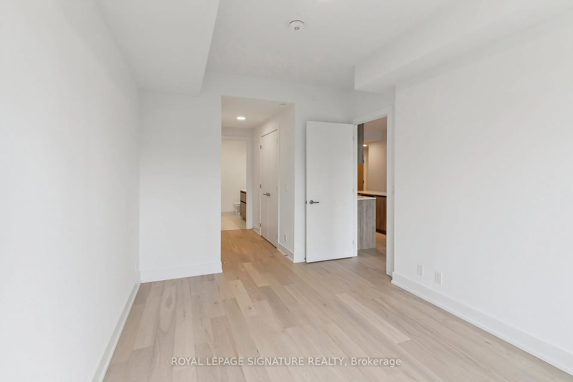 Photo 17 of Unit D-329, 8 Beverley Glen Boulevard, Vaughan, Beverley Glen — HOMEH
