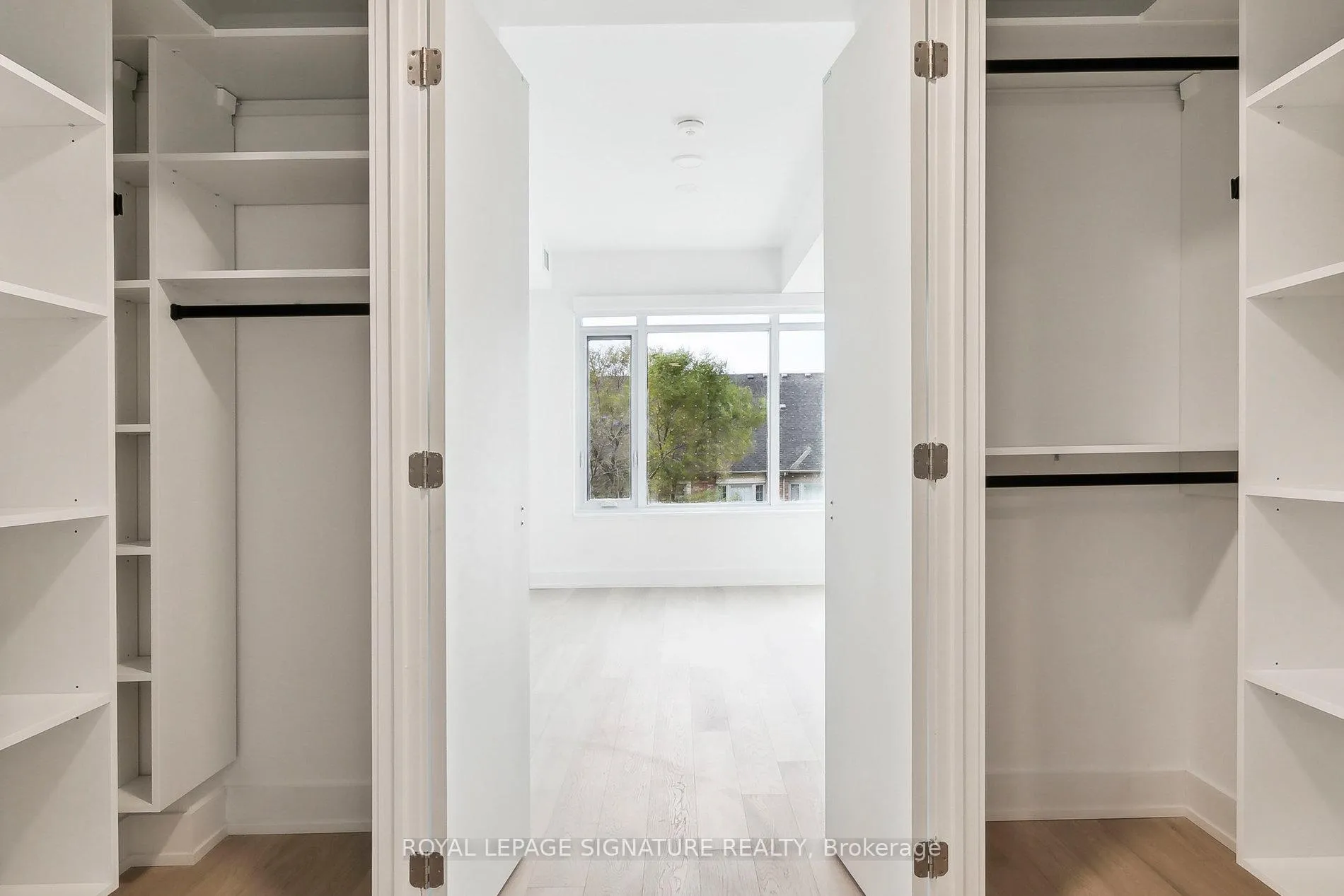 Photo 30 of Unit D-329, 8 Beverley Glen Boulevard, Vaughan, Beverley Glen — HOMEH