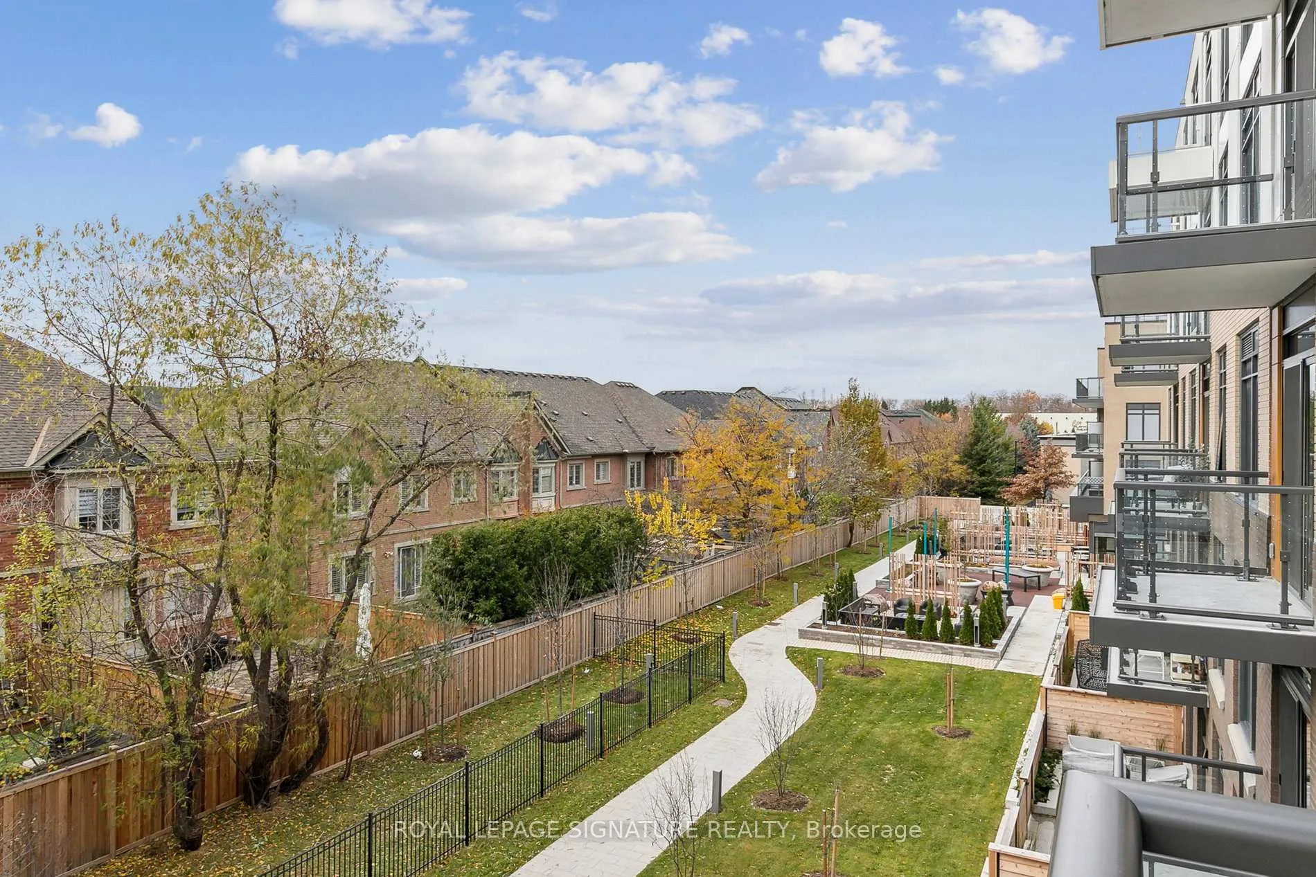 Photo 34 of Unit D-329, 8 Beverley Glen Boulevard, Vaughan, Beverley Glen — HOMEH