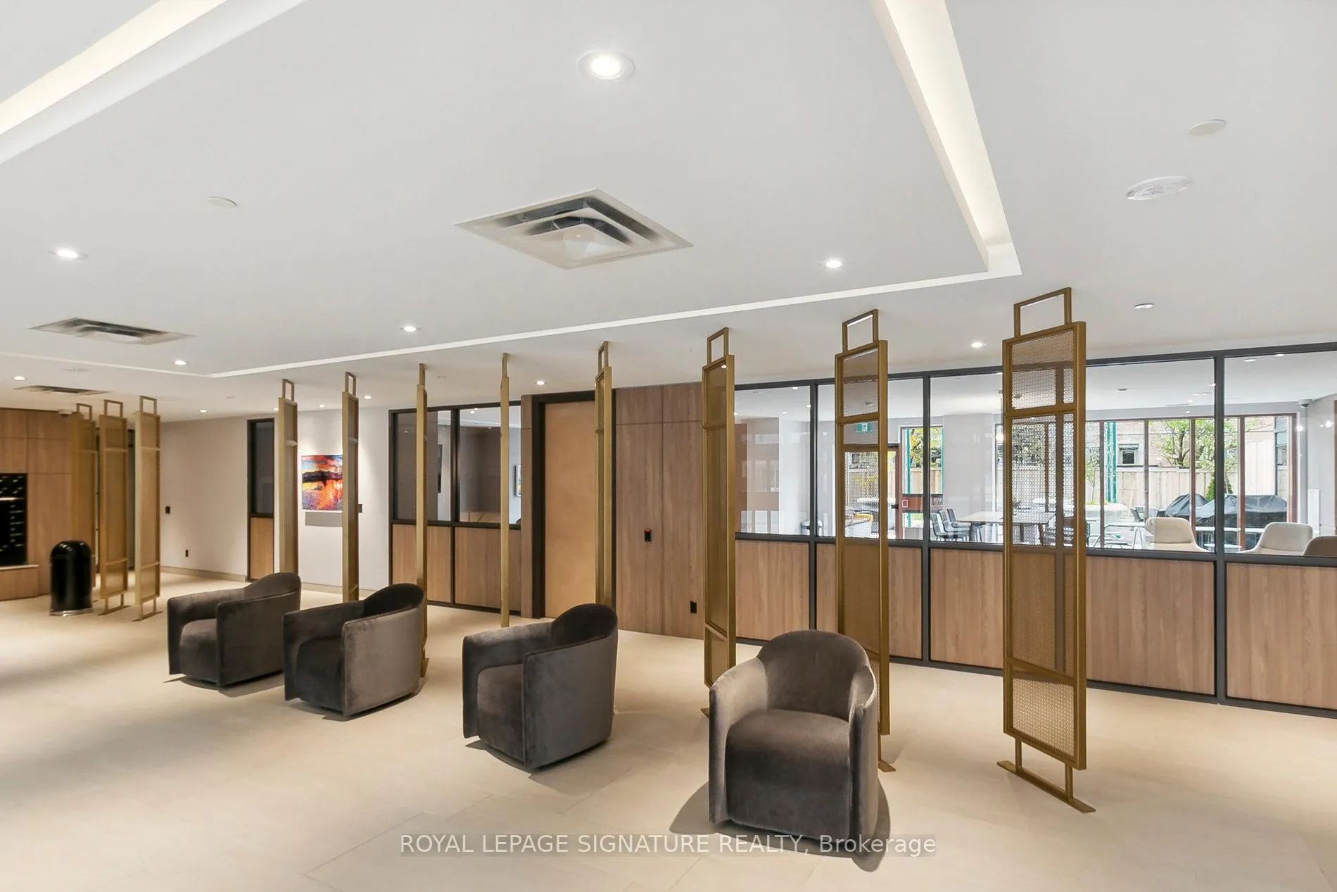 Photo 36 of Unit D-329, 8 Beverley Glen Boulevard, Vaughan, Beverley Glen — HOMEH