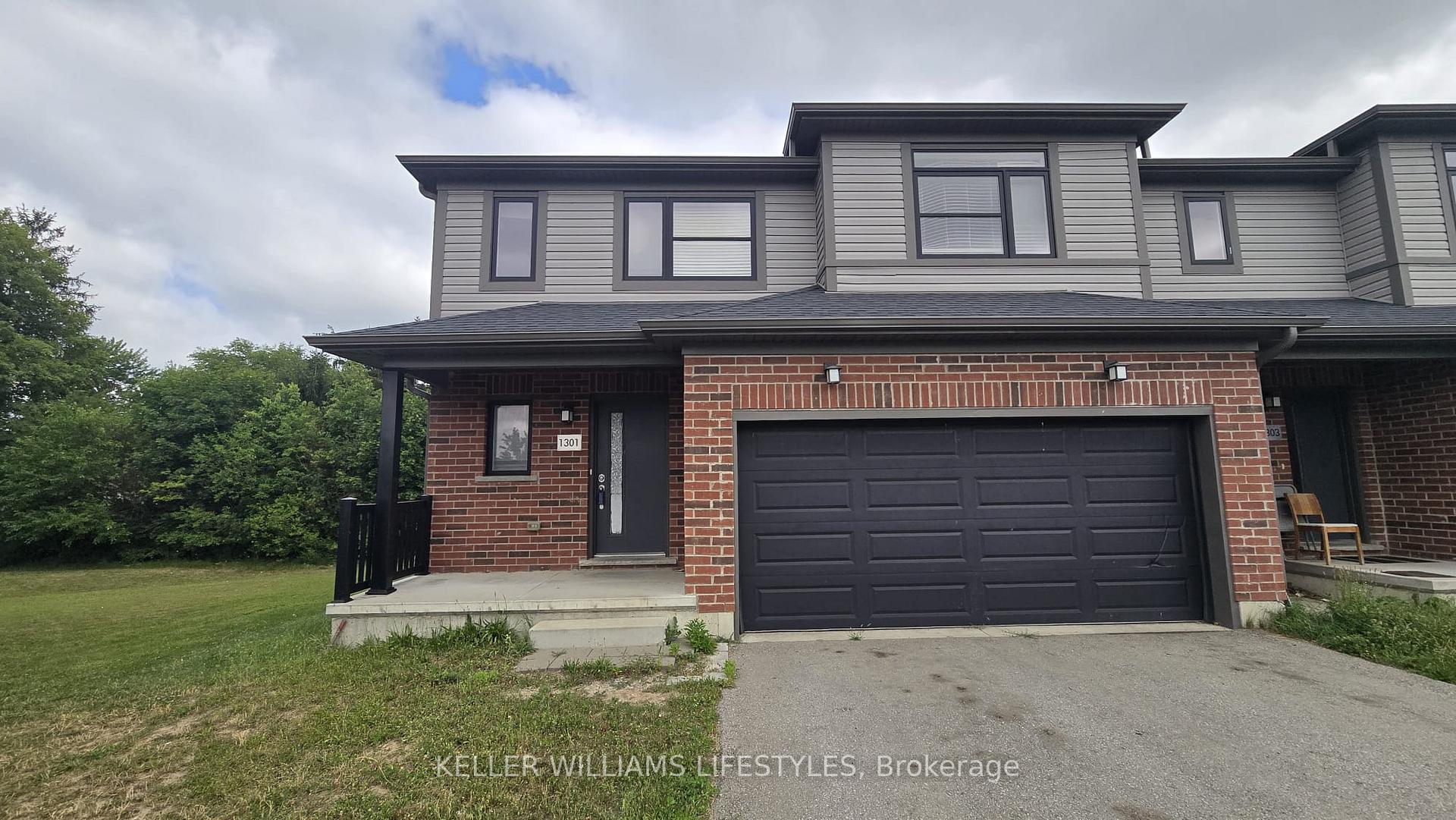 Photo 2 of 1301 Michael Circle, London, East D — HOMEH