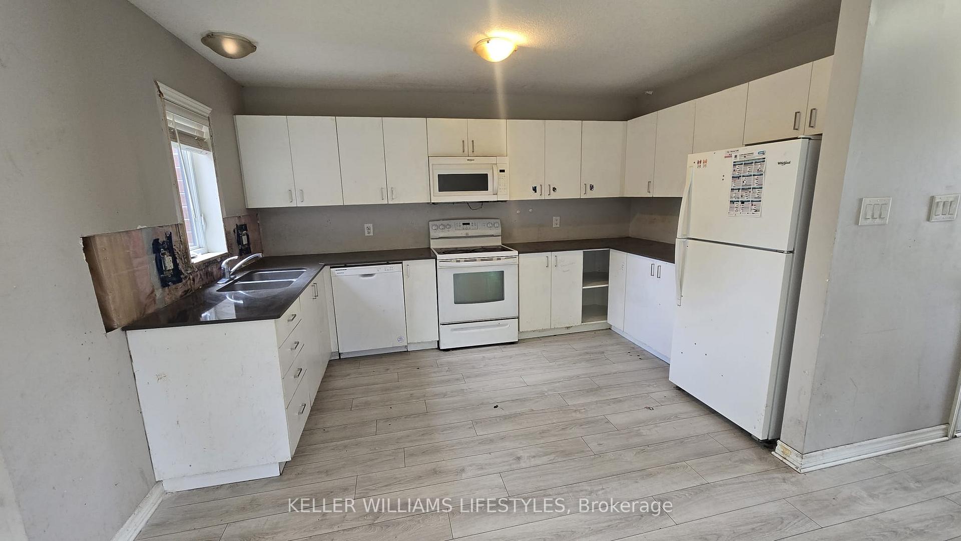 Photo 7 of 1301 Michael Circle, London, East D — HOMEH