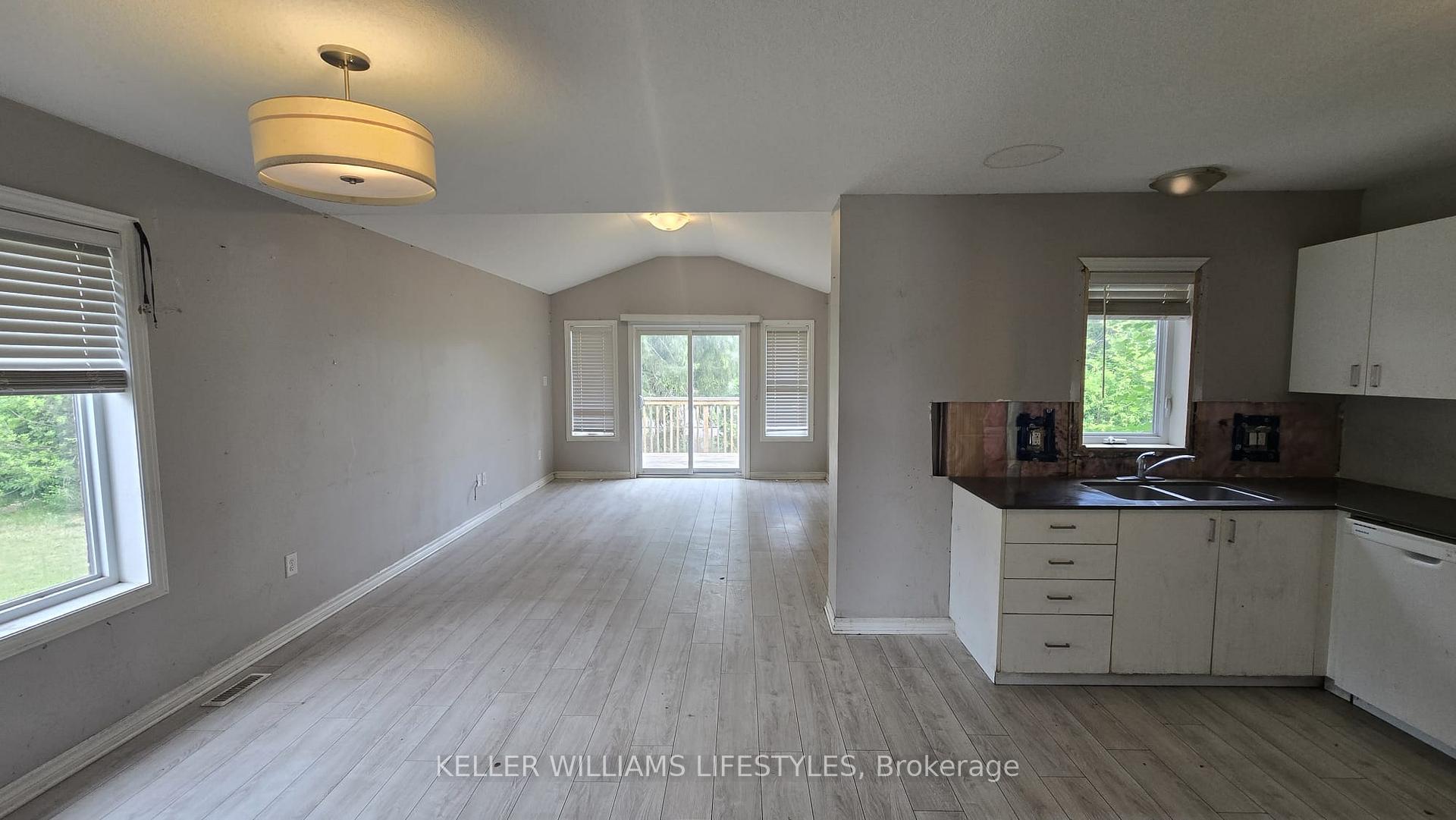 Photo 9 of 1301 Michael Circle, London, East D — HOMEH