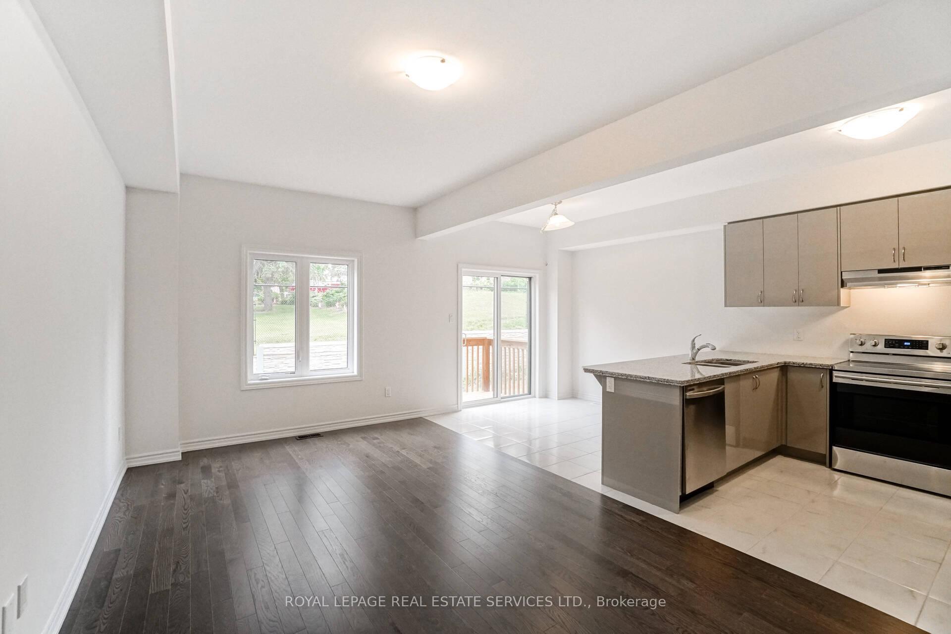 Photo 9 of Unit 2, 515 Garner Road W, Hamilton, Ancaster — HOMEH