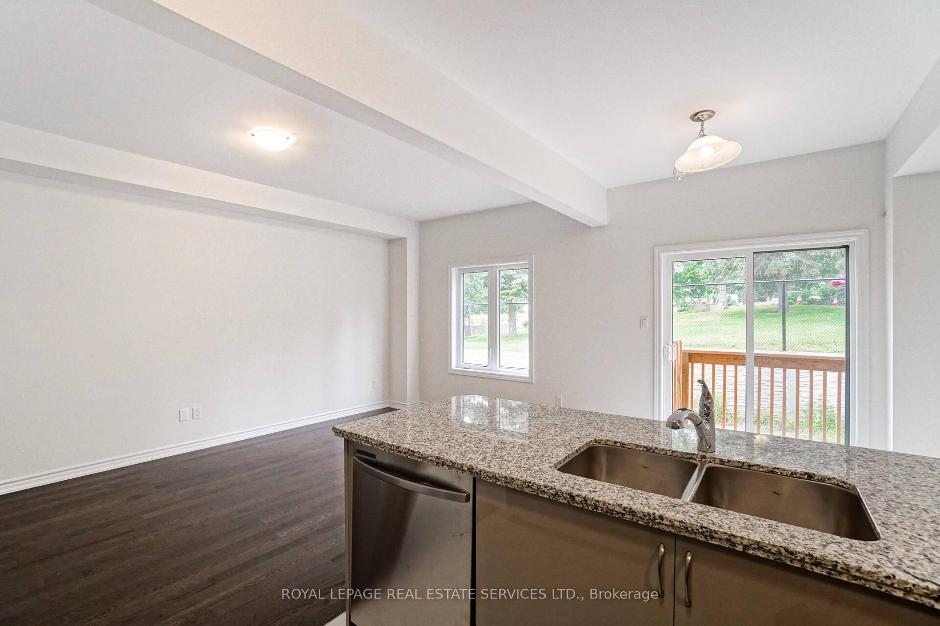 Photo 10 of Unit 2, 515 Garner Road W, Hamilton, Ancaster — HOMEH