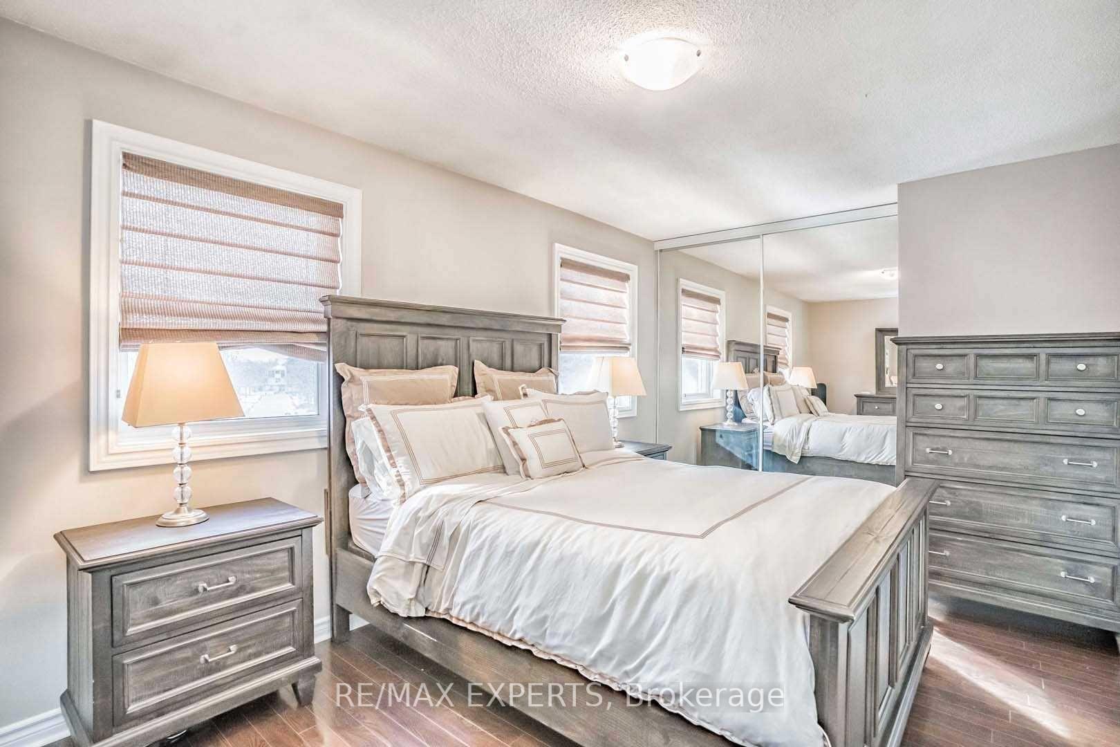 Photo 7 of 101 Morley Crescent, Brampton, Central Park — HOMEH