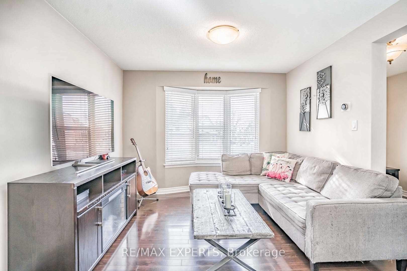 Photo 14 of 101 Morley Crescent, Brampton, Central Park — HOMEH