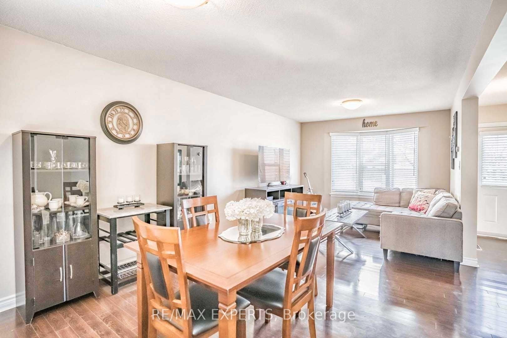 Photo 16 of 101 Morley Crescent, Brampton, Central Park — HOMEH