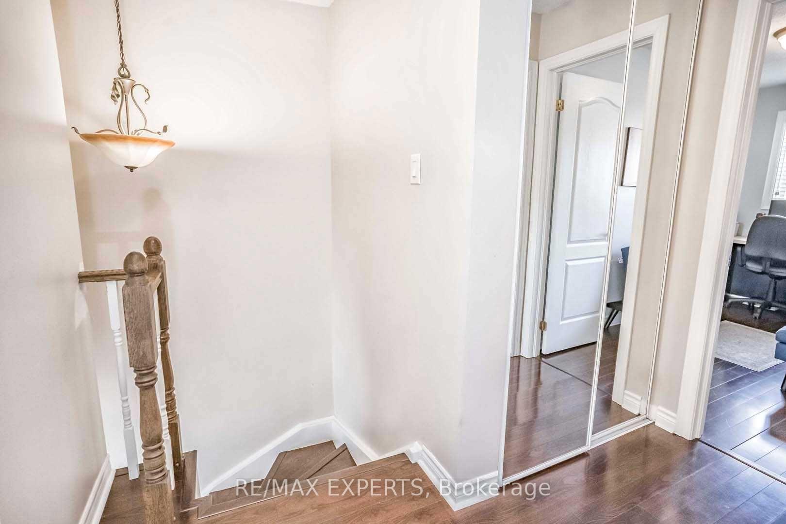 Photo 24 of 101 Morley Crescent, Brampton, Central Park — HOMEH