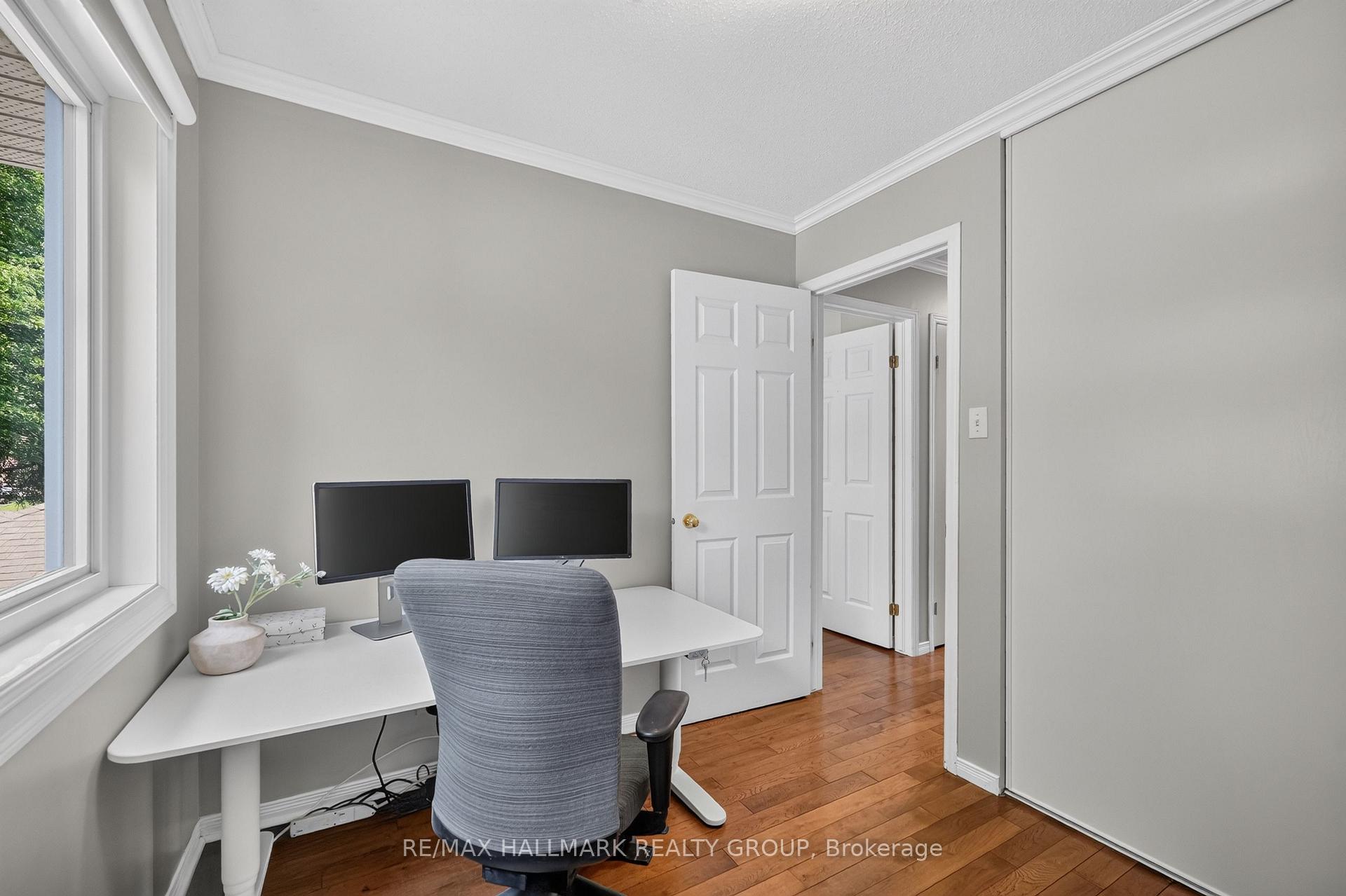 Photo 23 of 433 Lawler Crescent, Ottawa, Chatelaine Village — HOMEH