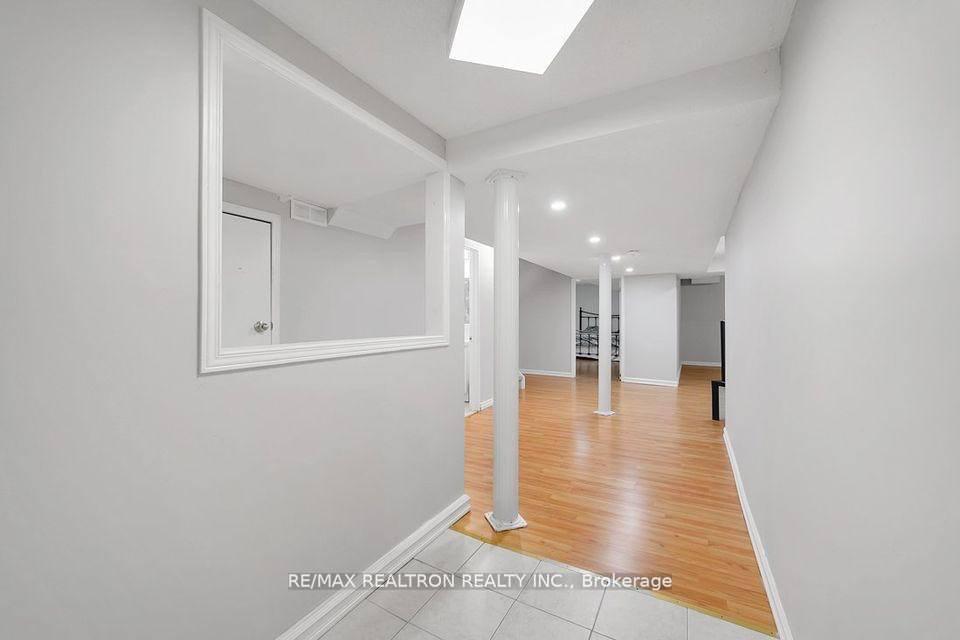 Photo 16 of Unit 2 Bed Basement, 28 Hartwell Way, Aurora, Bayview Northeast — HOMEH