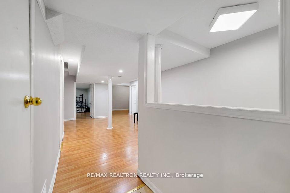 Photo 18 of Unit 2 Bed Basement, 28 Hartwell Way, Aurora, Bayview Northeast — HOMEH