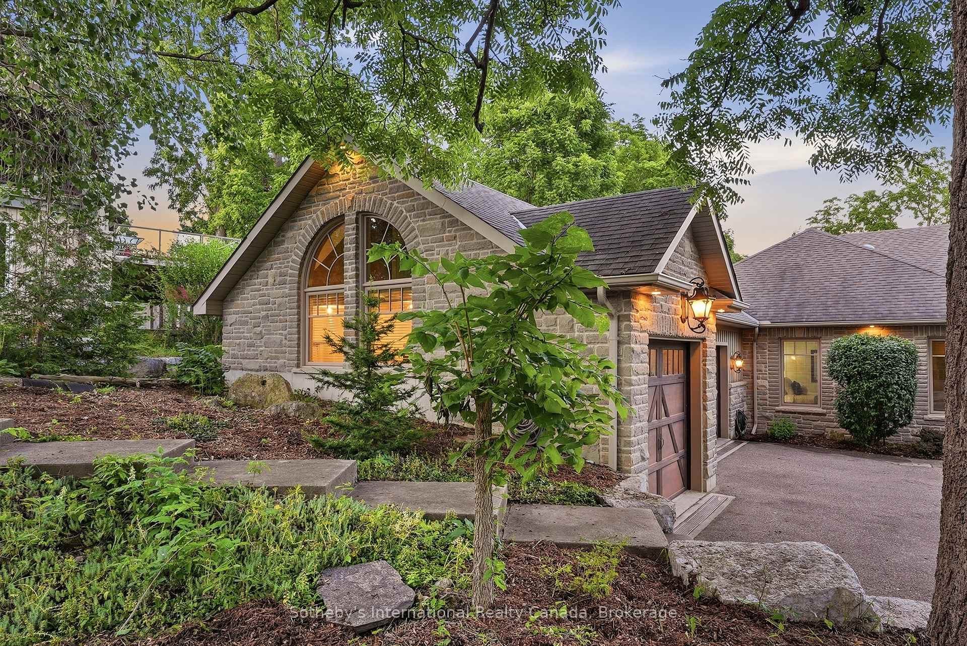 Photo 3 of 265 West River Road, Cambridge, St Andrews/Southwood — HOMEH