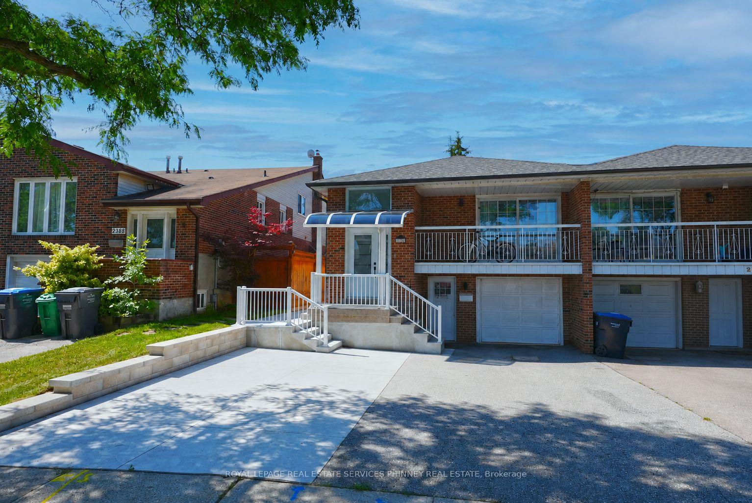 Front of Unit Lower, 2392 Cashmere Avenue